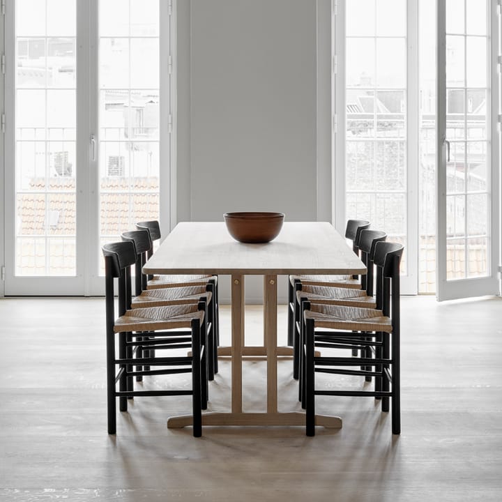 Krzesło J39, Dąb czarny lakierowany - plecionka czarna Fredericia Furniture