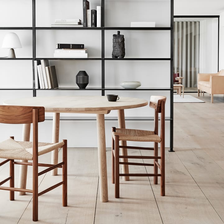 Krzesło J39, Dąb czarny lakierowany - plecionka czarna Fredericia Furniture