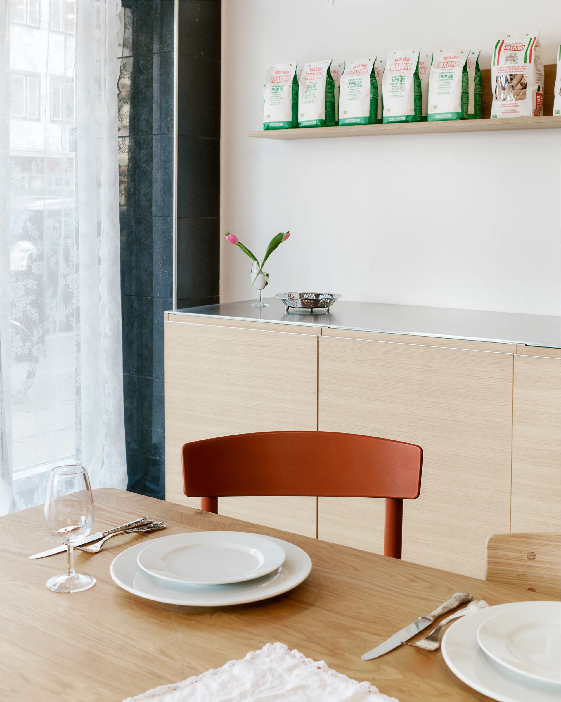 Krzesło J39, Herritage red-pleciony naturalny Fredericia Furniture