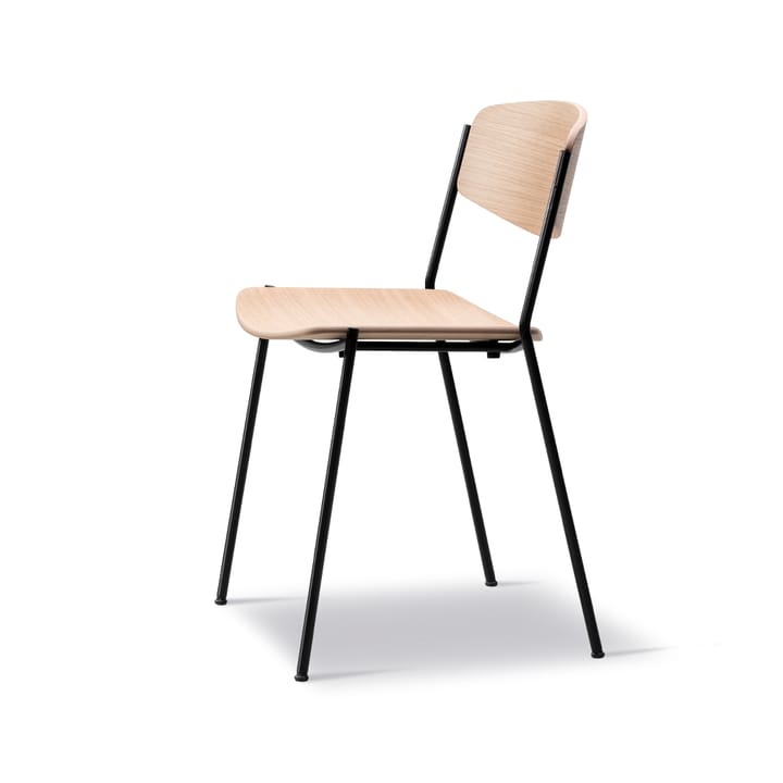 Krzesło Lynderup 3080, Dąb lakierowany - stelaż stalowy czarny Fredericia Furniture