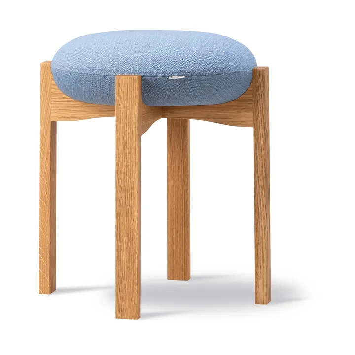 Podnóżek Pioneer, niski - Odino PV82 light blue-lakierowany dąb - Fredericia Furniture