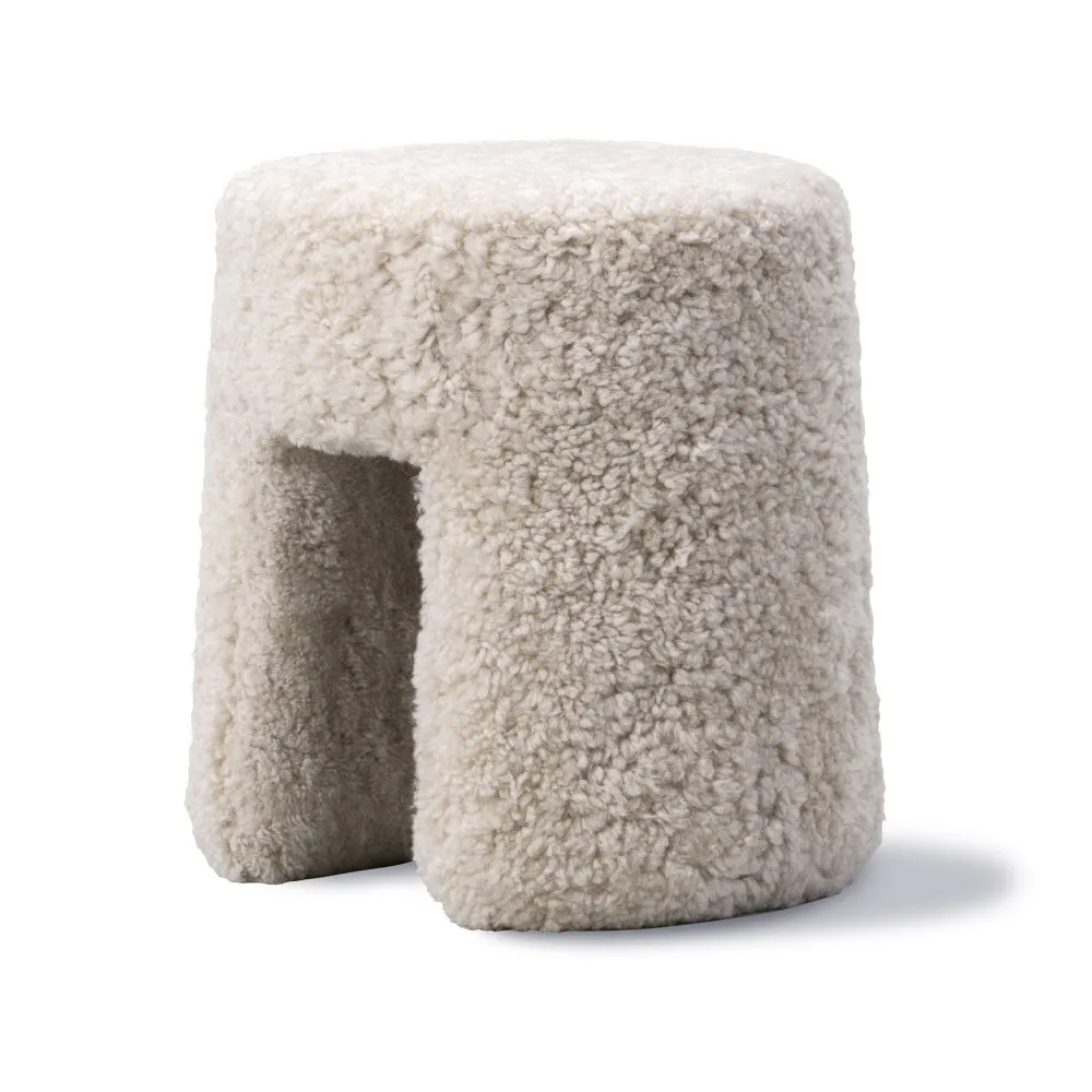 Puf Sequoia, Owcza skóra Moonlight Fredericia Furniture