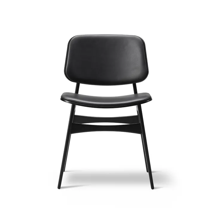 Søborg 3052 drewniana podstawa krzesło w pełni tapicerowane - Skóra omni 301 czarna, czarne lakierowane nogi dębowe - Fredericia Furniture