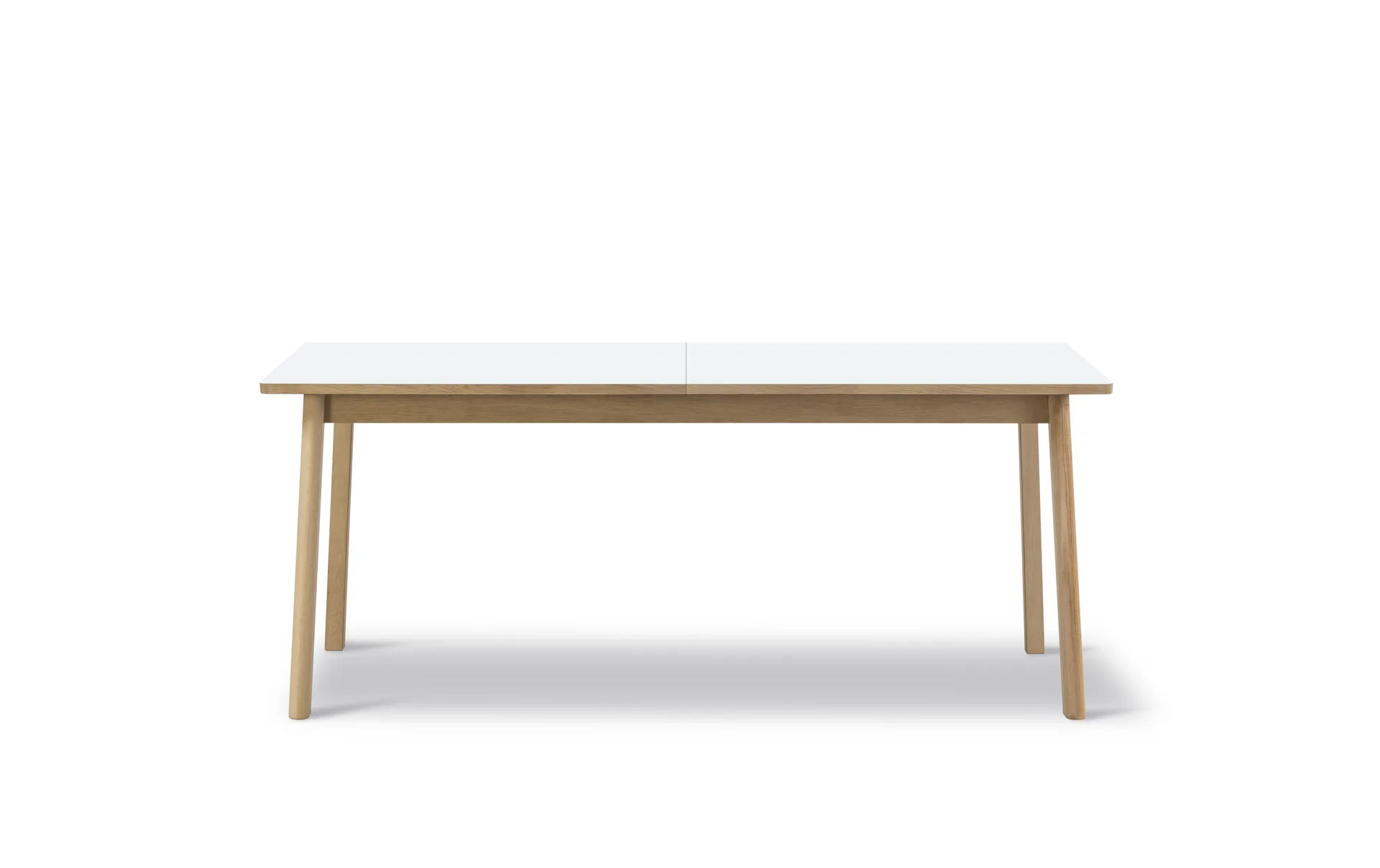 Stół jadalny Ana 180–280x95 cm, Nanolaminat biały - dąb natłuszczany mydłem Fredericia Furniture