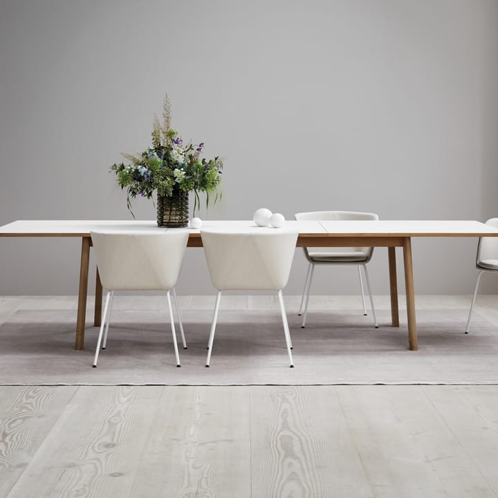 Stół jadalny Ana 220–320x95 cm, Nanolaminat biały - dąb natłuszczany mydłem Fredericia Furniture