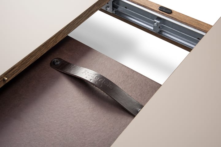 Stół jadalny Ana 220–320x95 cm, Nanolaminat czarny - dąb wędzony Fredericia Furniture