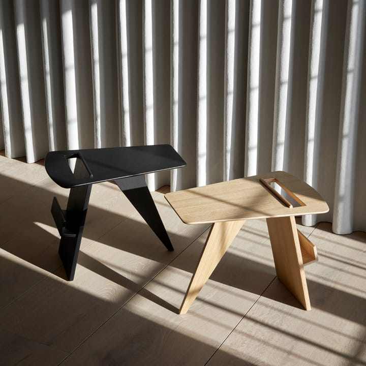 Stolik Magazine, Dąb czarny lakierowany Fredericia Furniture