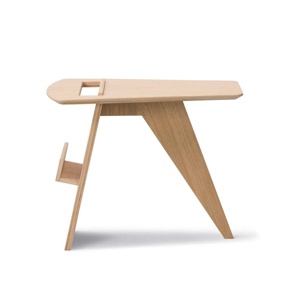 Stolik Magazine, Dąb lakierowany Fredericia Furniture