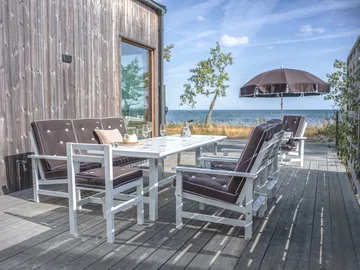 Stół 62 - White, 142×80×65,5 cm - Fri Form