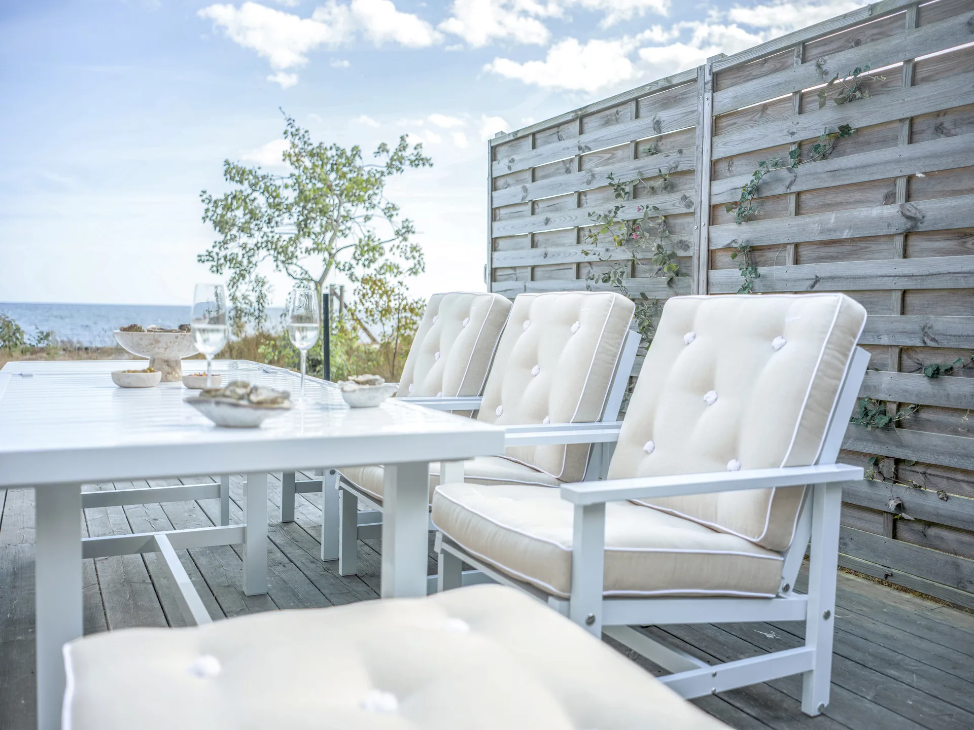 Stół 62, White, 142x80x72 cm Fri Form