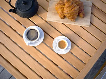 Stół 65 - Teak, 128×120×68 cm - Fri Form