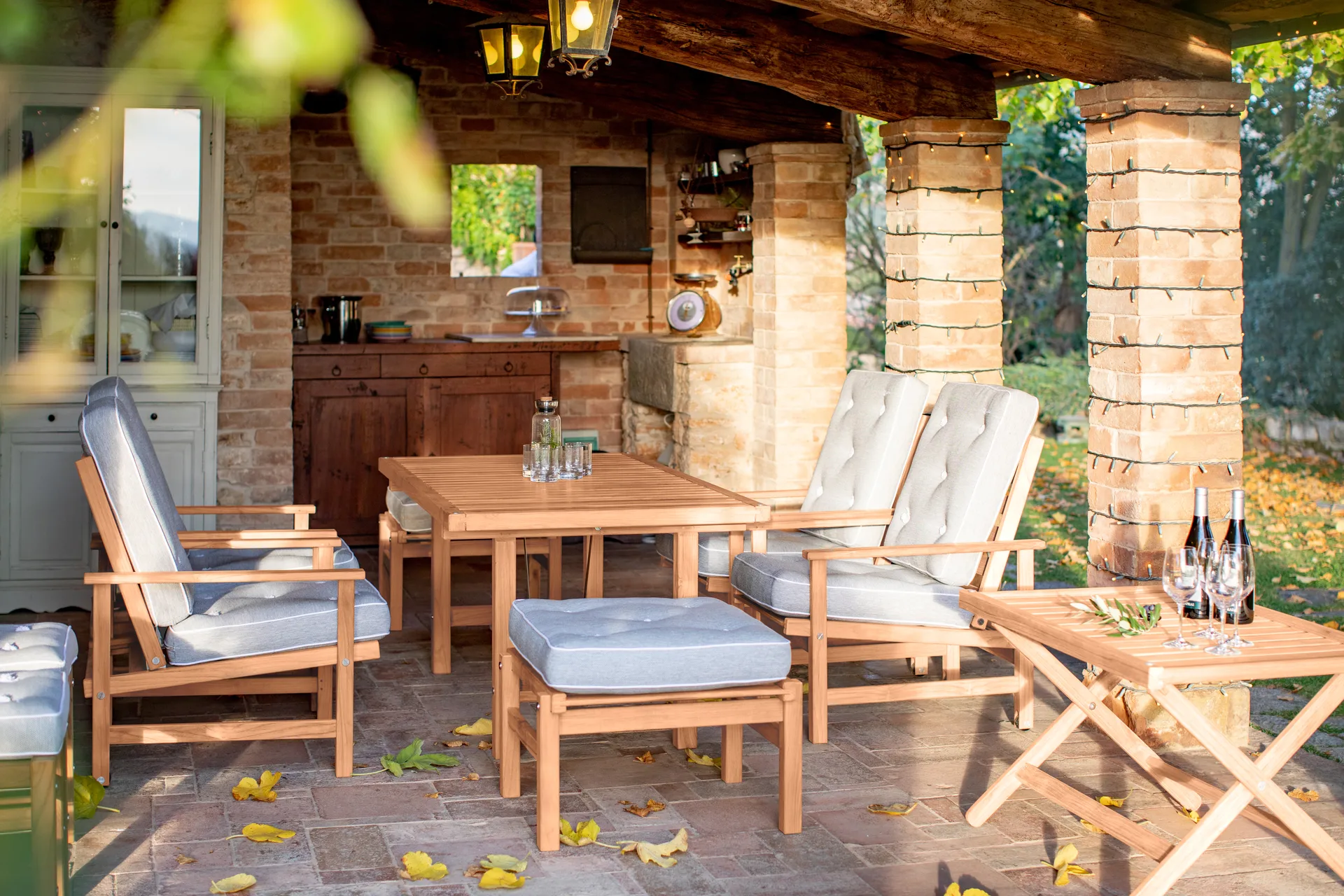 Taboret 92, Redwood Fri Form