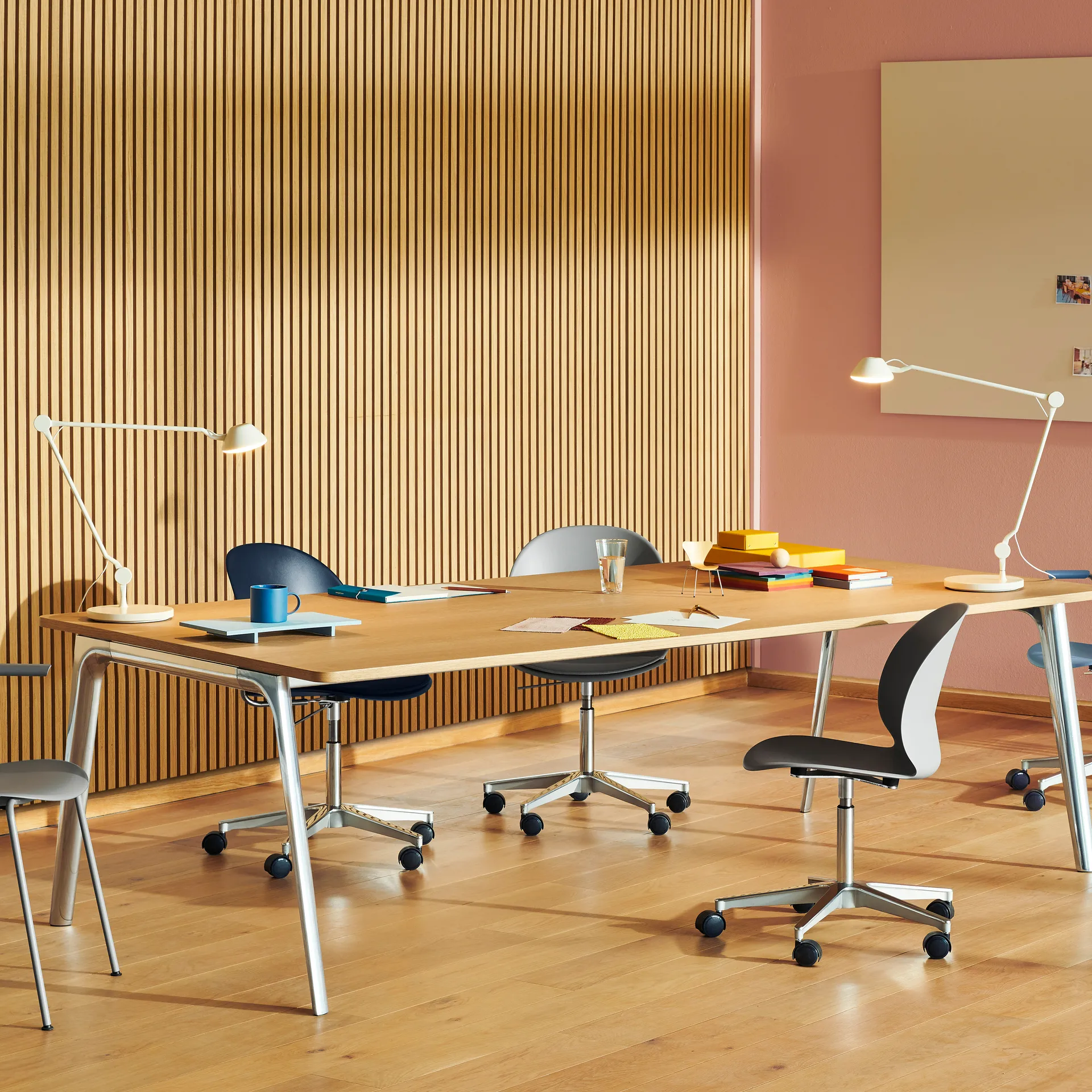 AQ01 lampa stołowa, Biały Fritz Hansen