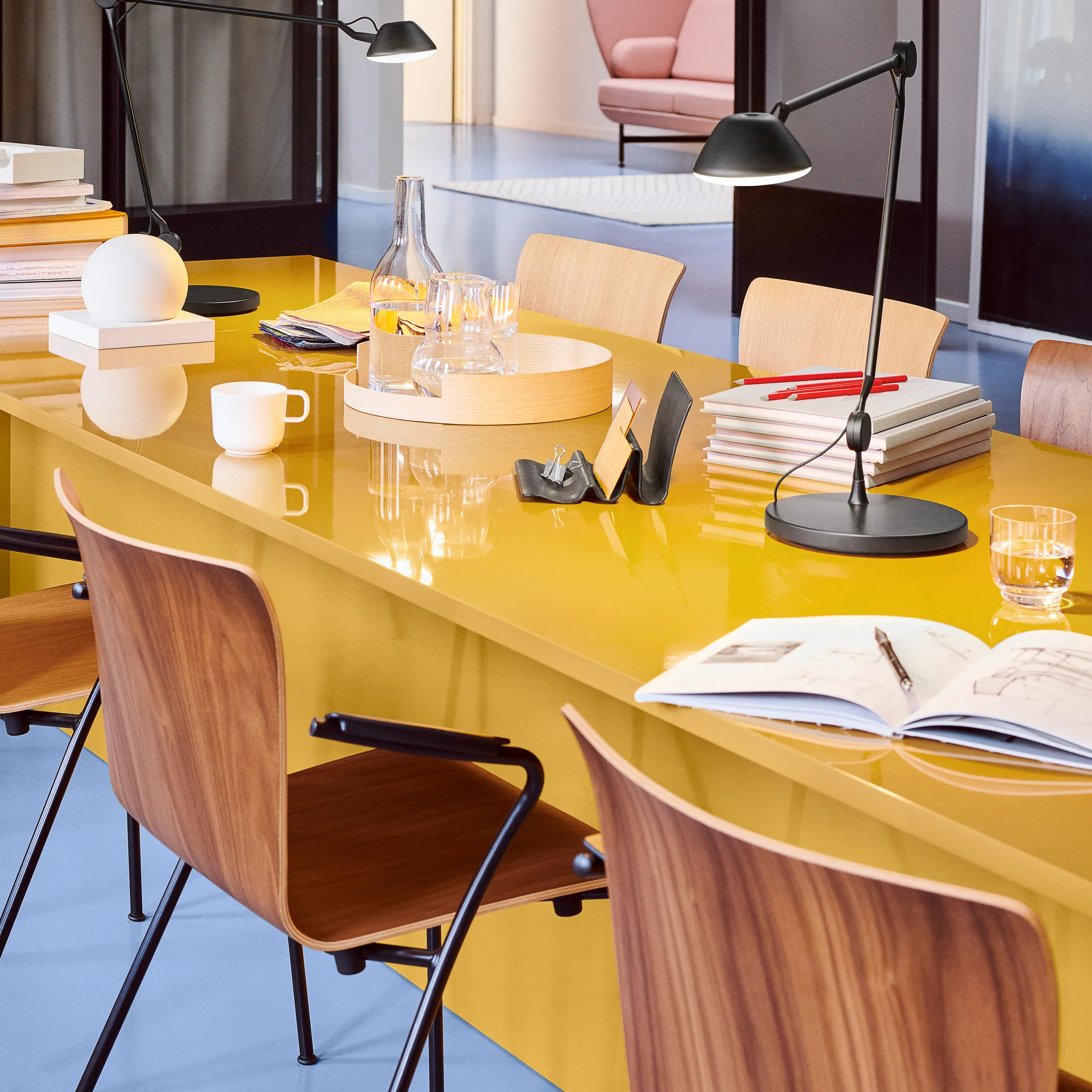 AQ01 lampa stołowa, Czarny Fritz Hansen