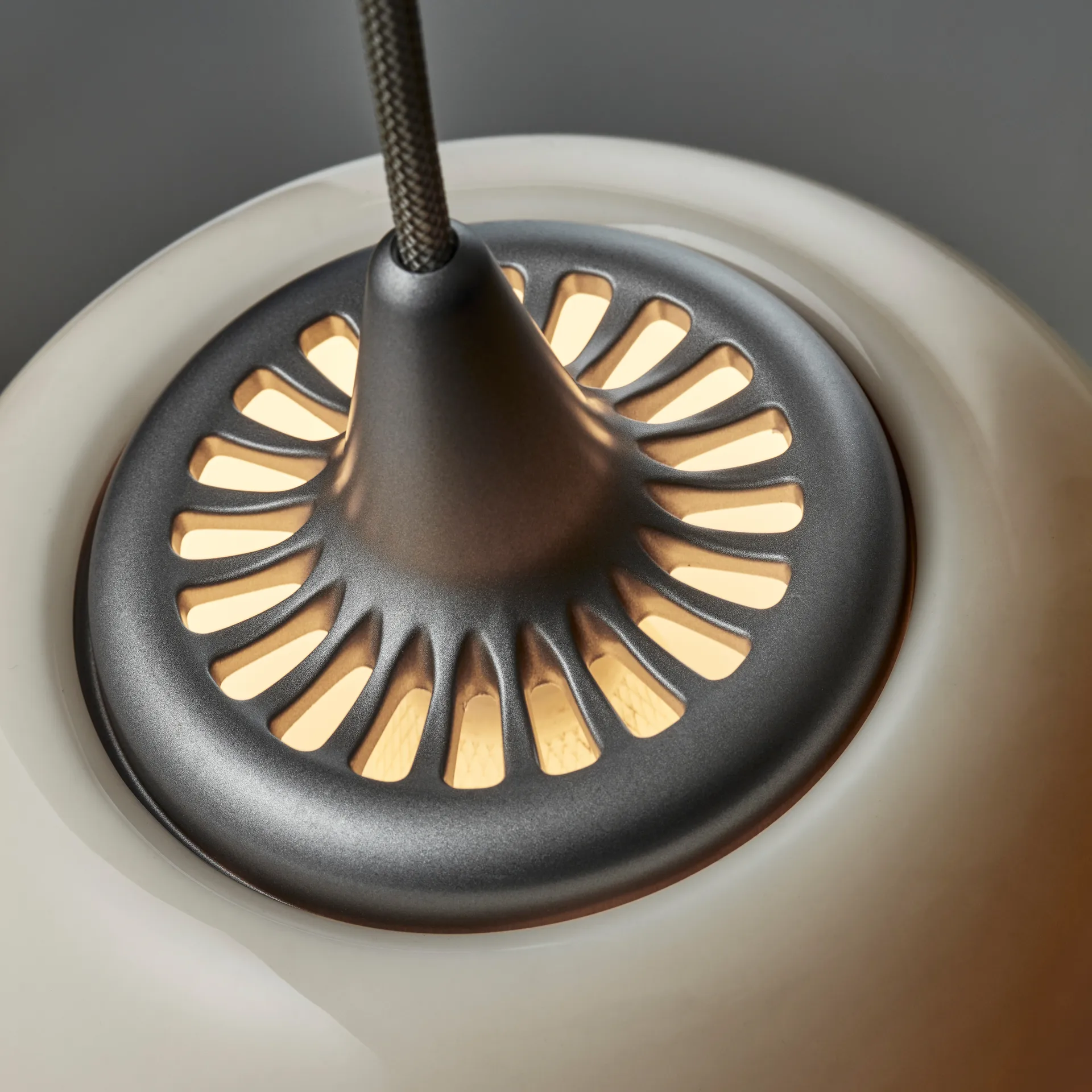 Dogu lampa wisząca, Silver Fritz Hansen