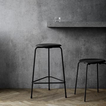 High Dot stołek skórzany - Cowboy black - Fritz Hansen