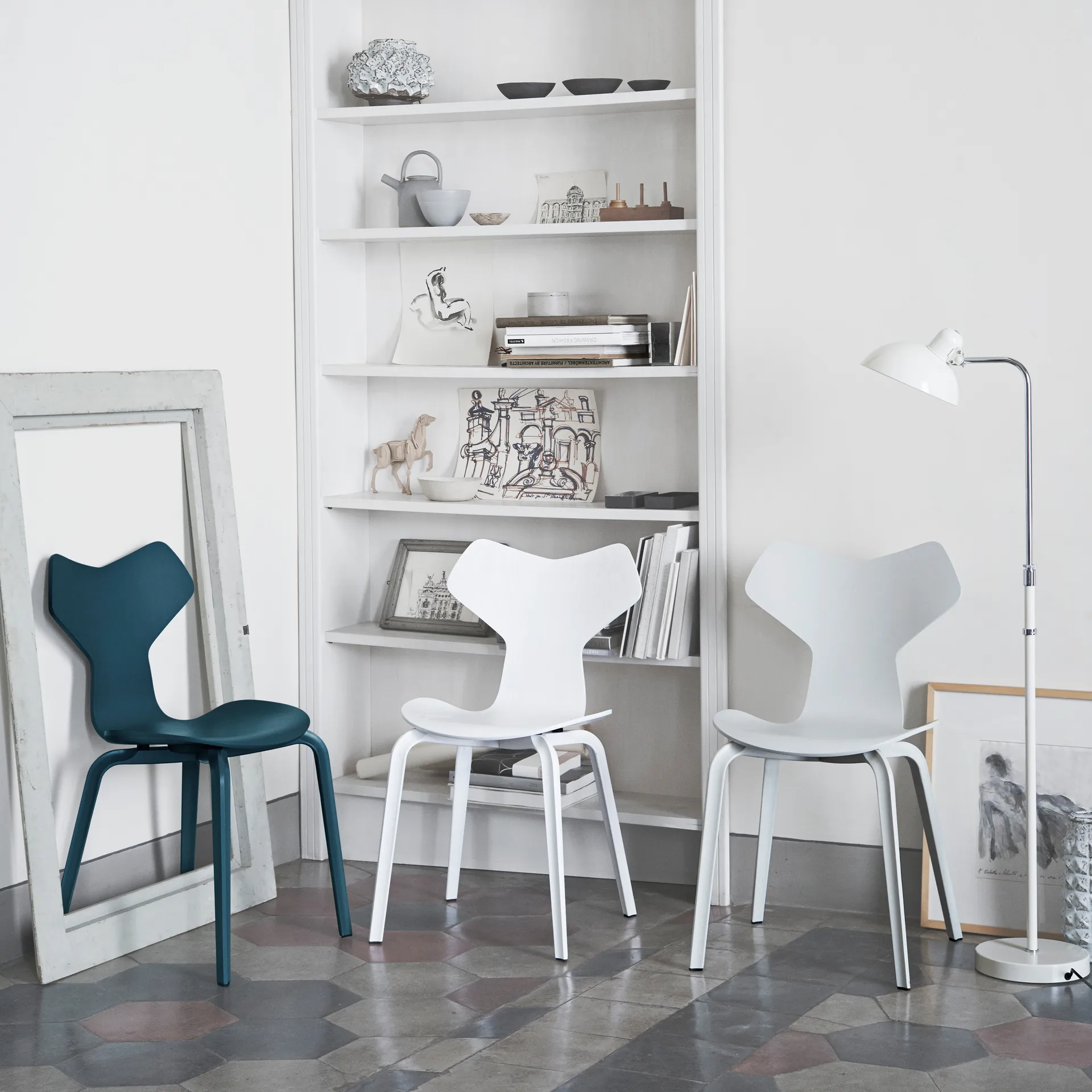 Kaiser Idell 6580-F Luxus lampa podłogowa, White Fritz Hansen