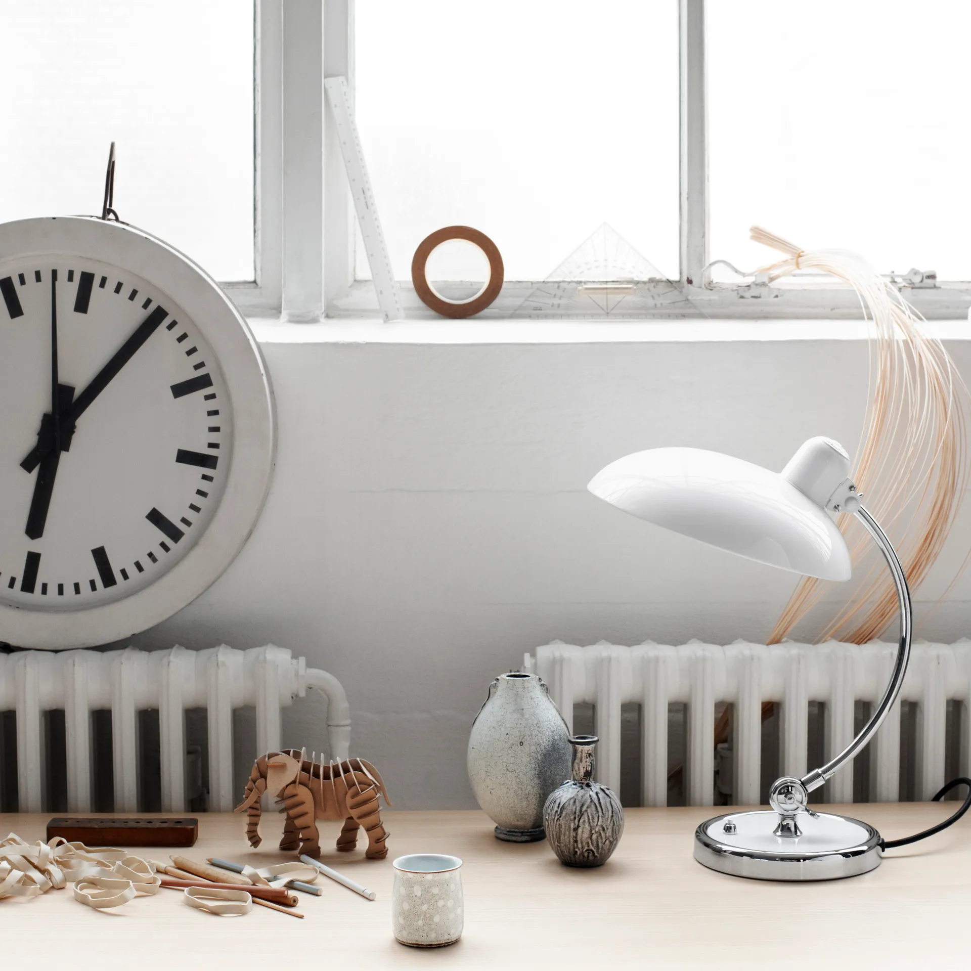 Kaiser Idell 6631-T Luksusowa lampa stołowa, Biały Fritz Hansen