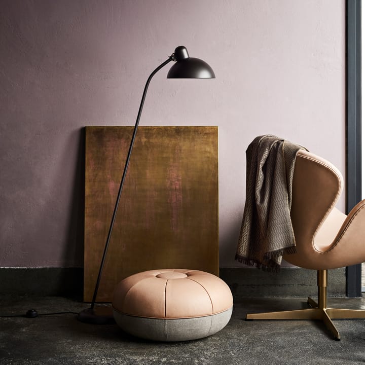 Lampa podłogowa Kaiser Idell 6556-F, Matt black Fritz Hansen