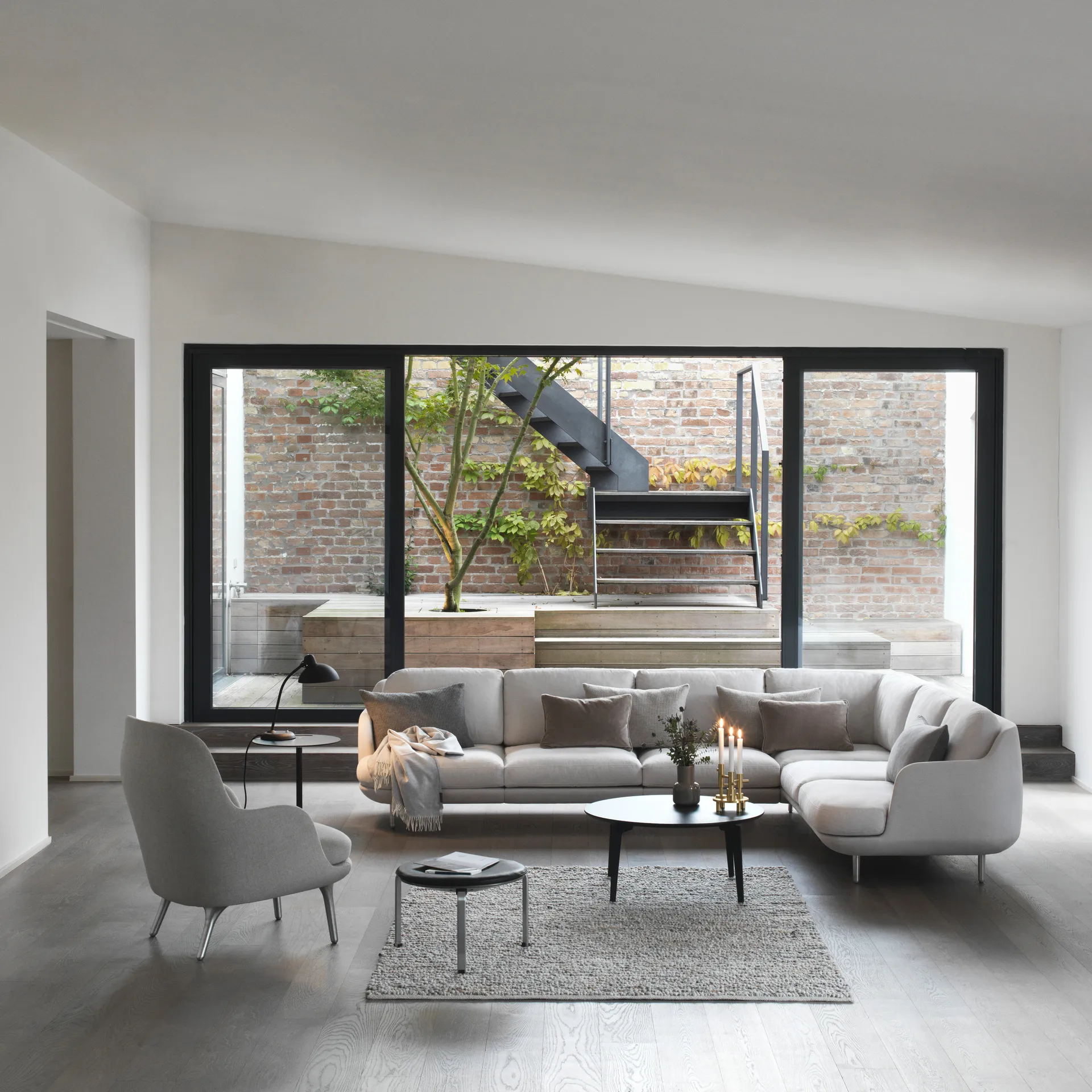 Lampa stołowa Kaiser Idell 6556-T, Matt black Fritz Hansen