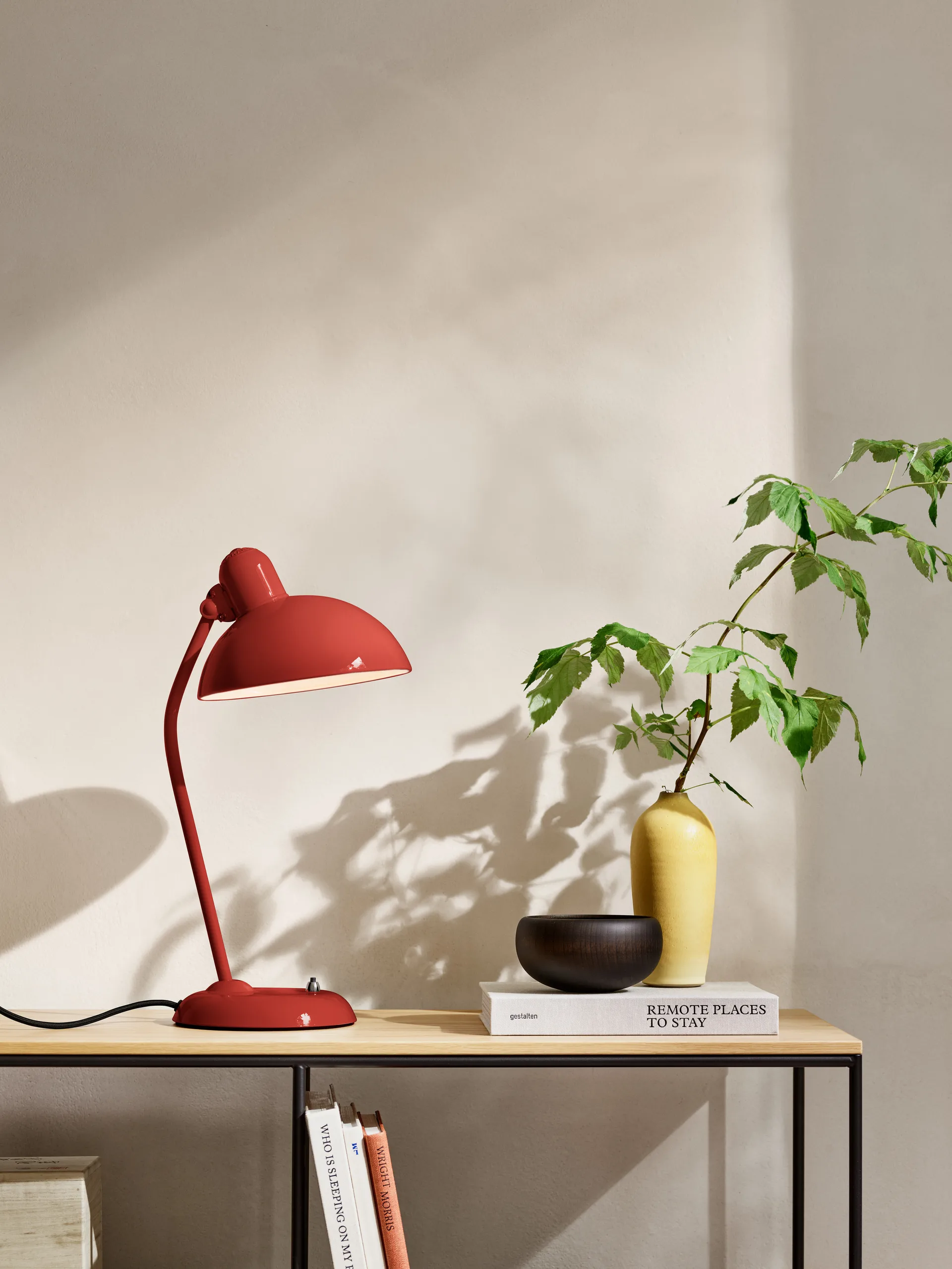 Lampa stołowa Kaiser Idell 6556-T, Venetian red Fritz Hansen