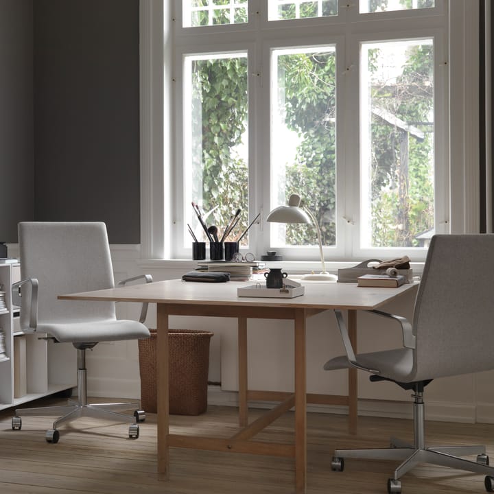 Lampa stołowa Kaiser Idell 6556-T - White - Fritz Hansen
