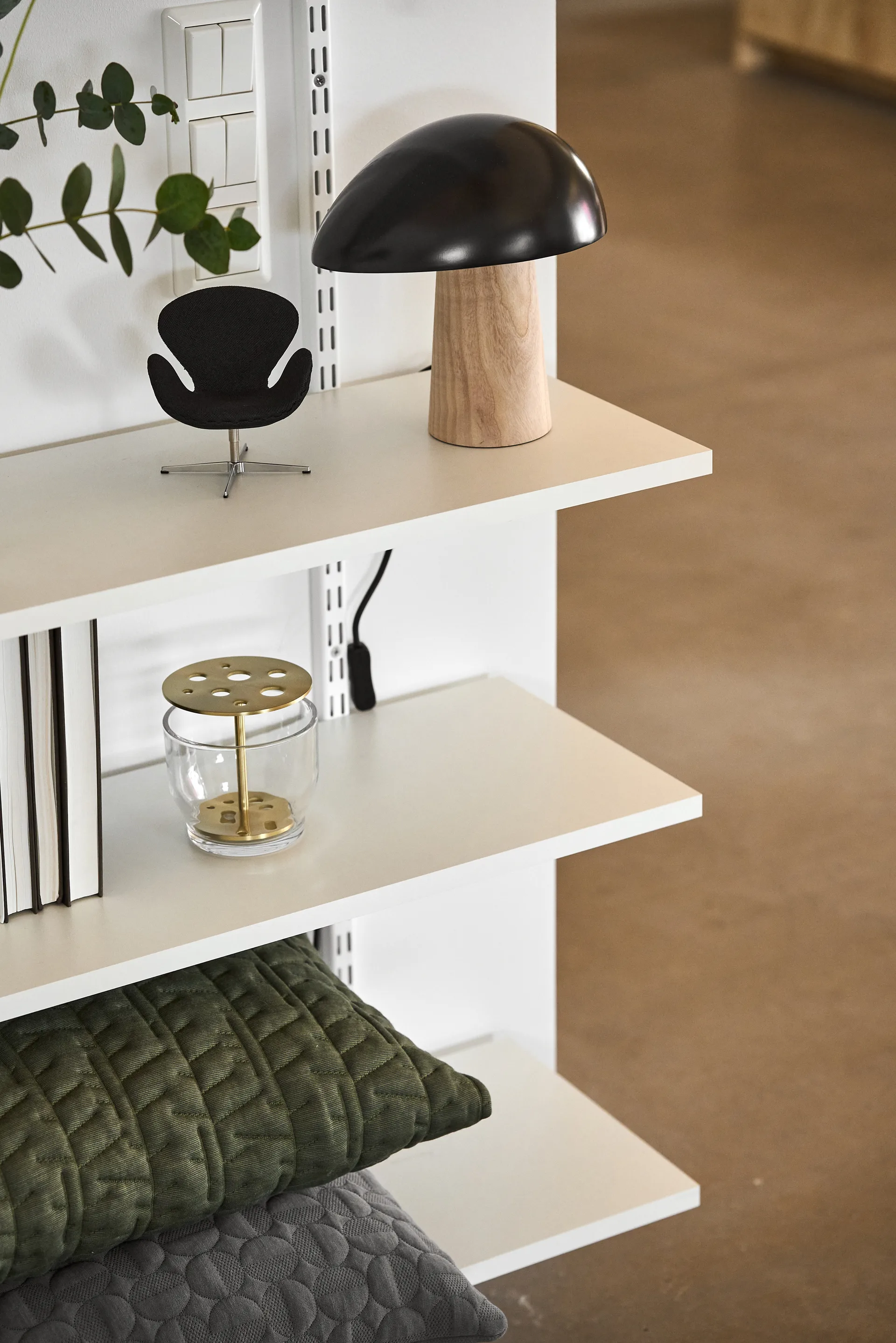 Lampa stołowa Night Owl jesion, Midnight blue Fritz Hansen