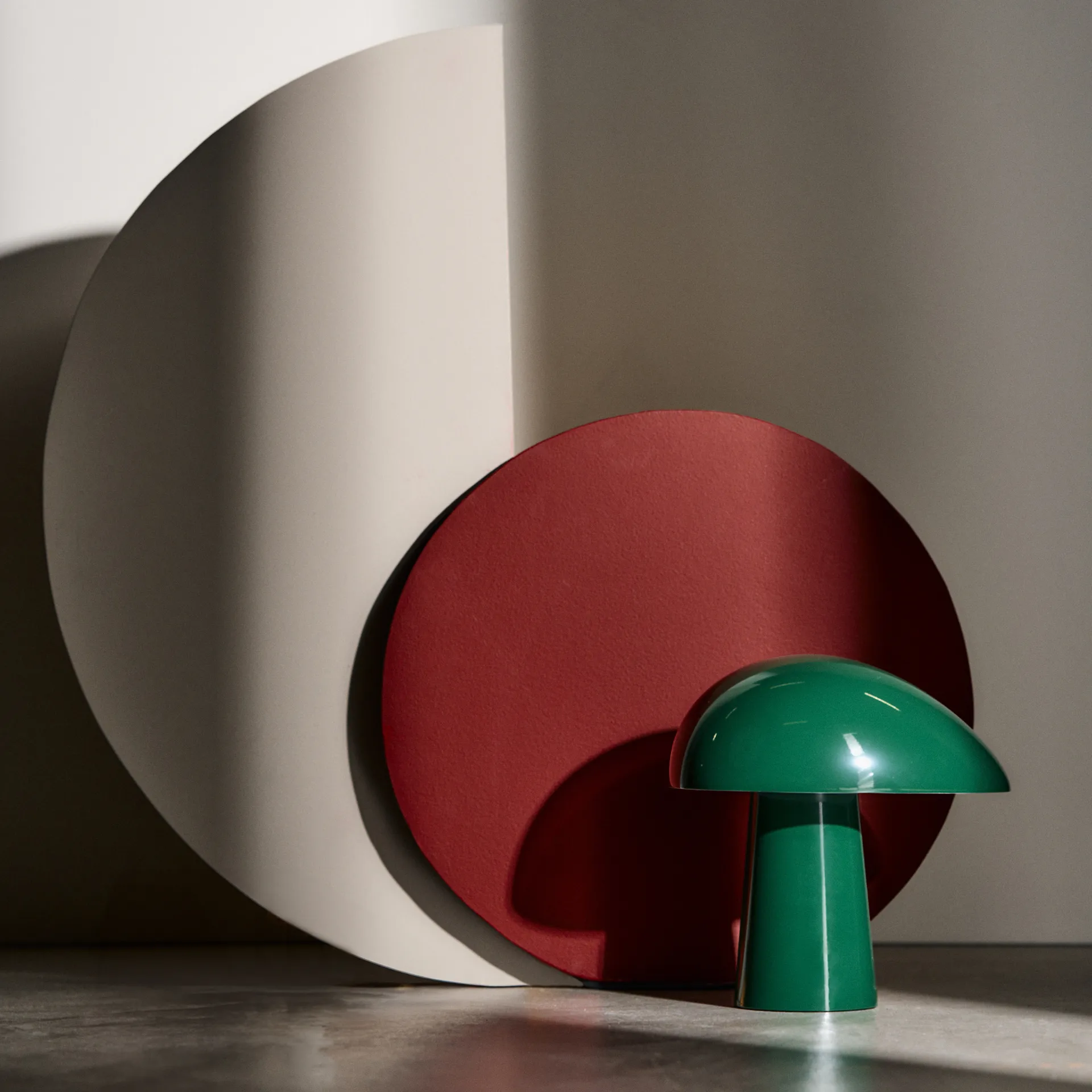Lampa stołowa Night Owl Limited Edition, Forest green Fritz Hansen