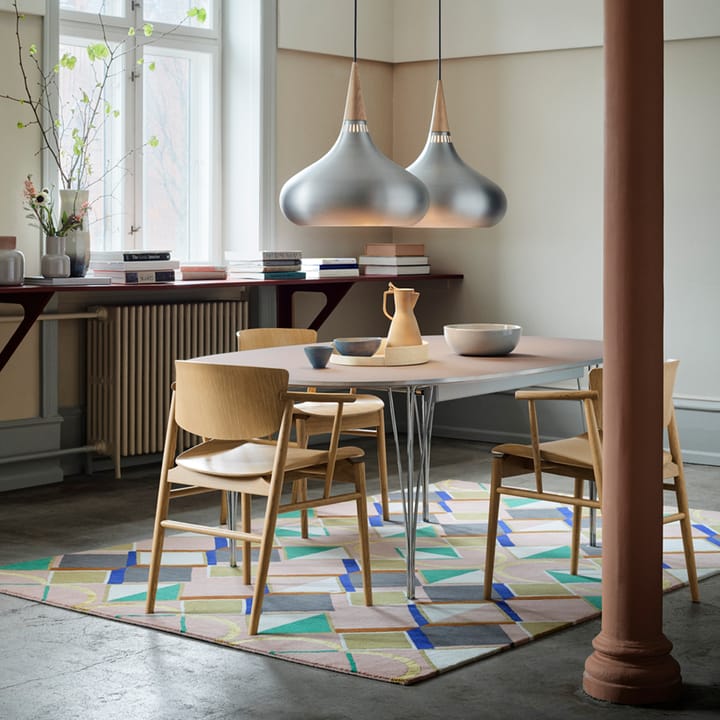 Orient P3 lampa wisząca, Lakierowane bezbarwnie aluminium Fritz Hansen