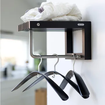 Półka na kapelusze Cutter, mini - Dąb lakierowany na czarno - Fritz Hansen