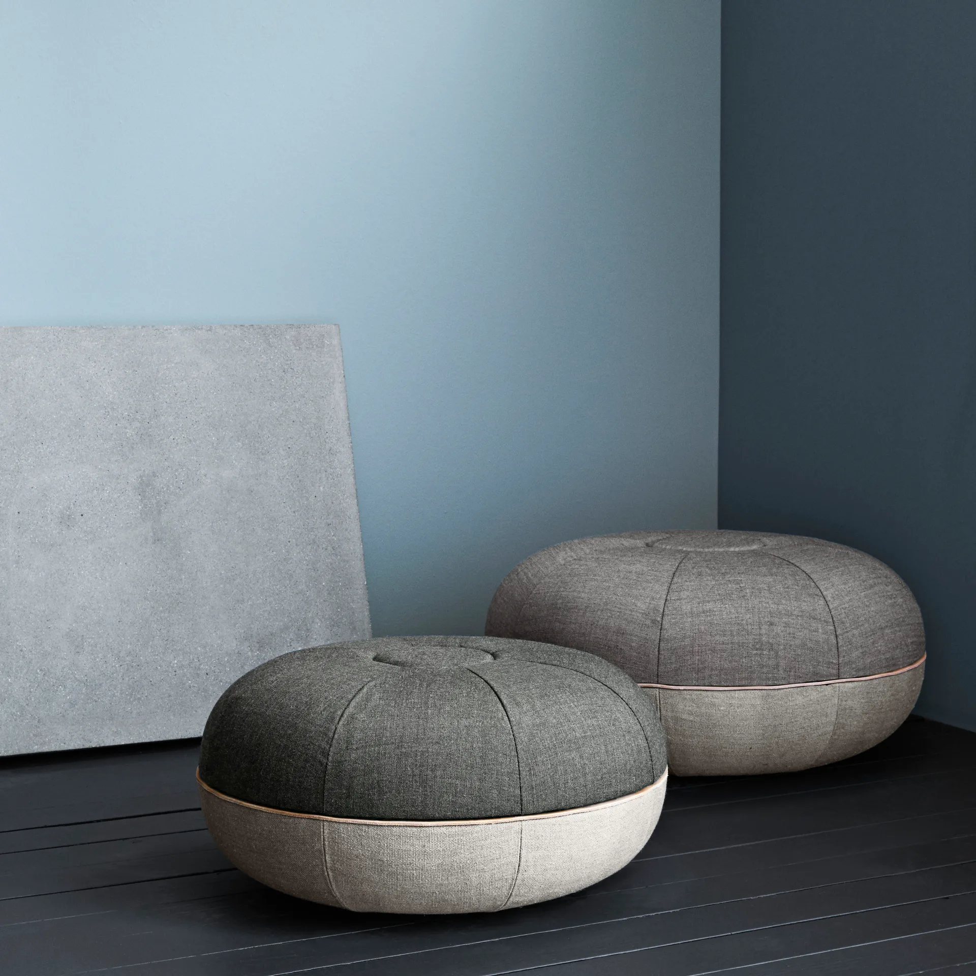 Pufa do siedzenia Pouf duża, Concrete Fritz Hansen