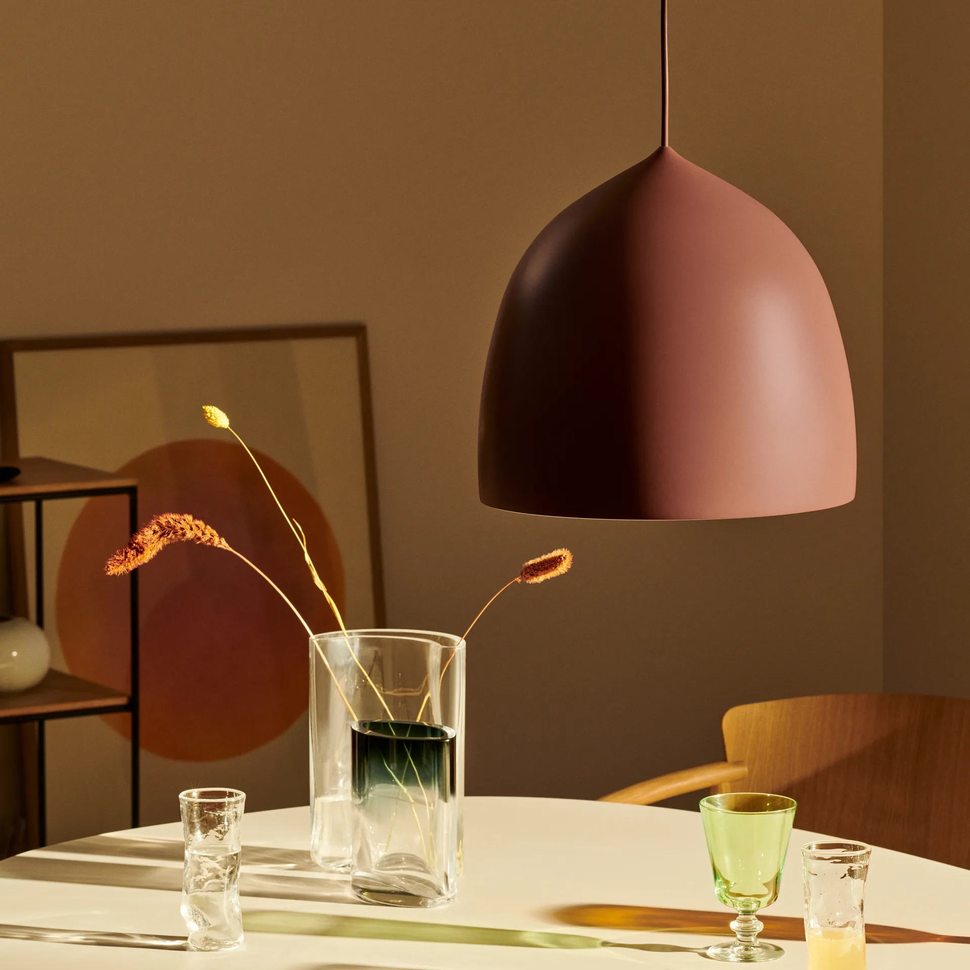 Suspence P1.5 lampa wisząca, Powder burgundy Fritz Hansen