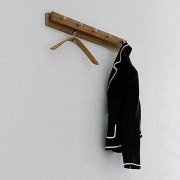 Wieszak Cutter - Dąb, bejcowany na czarno, 7 szt. gałek - Fritz Hansen