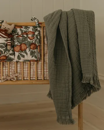 Geranium Cotton Mellow koc - 130x170 cm - Garbo&Friends