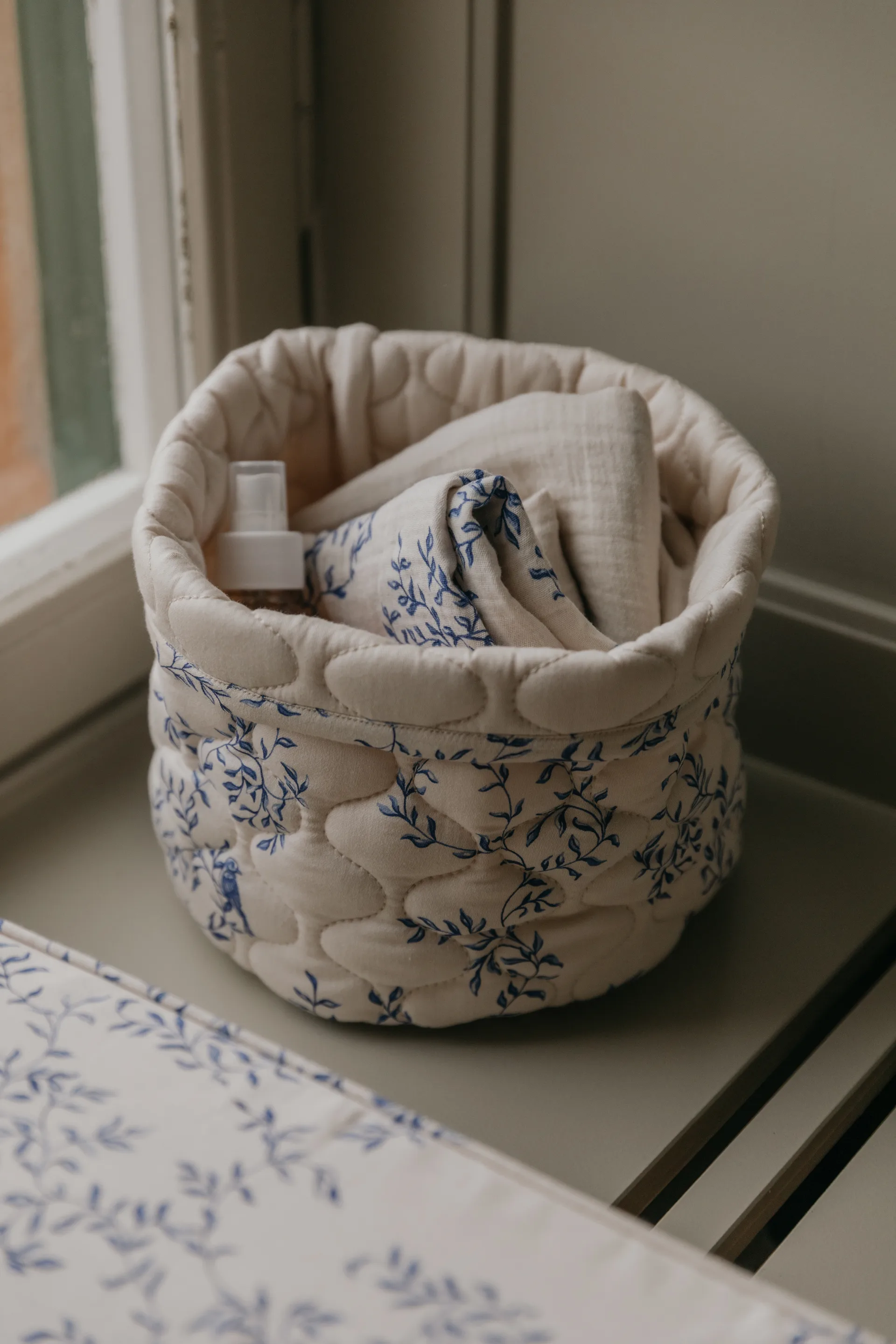 Kosz do przechowywania Jardim Satin quiltad 2-szt., 20xØ20 cm + 30xØ30 cm Garbo&Friends