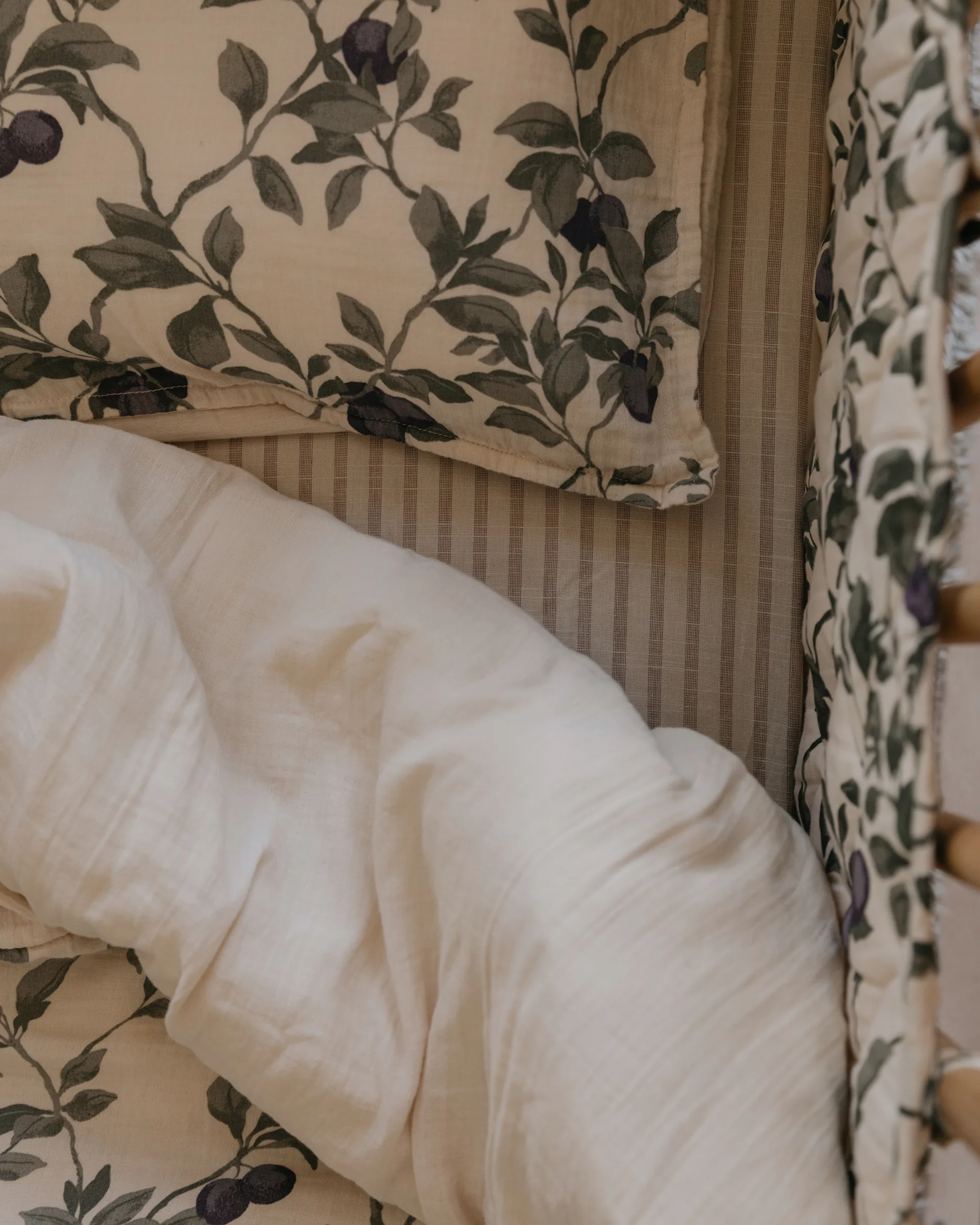 Pościel dziecięca Plum Muslin junior, 100x140 cm/40x60 cm Garbo&Friends