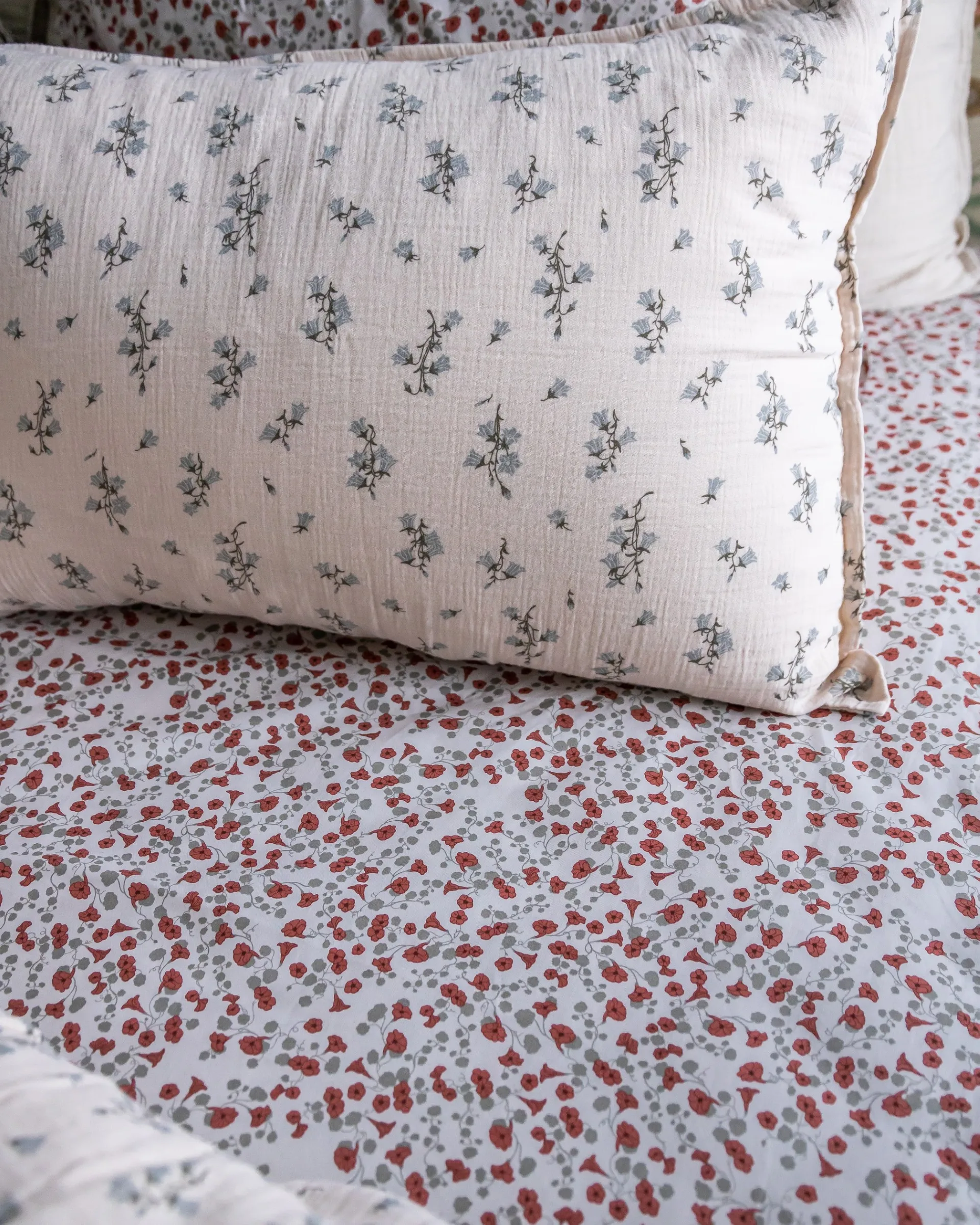 Poszewka na poduszkę Bluebell Muslin, 50x90 Garbo&Friends