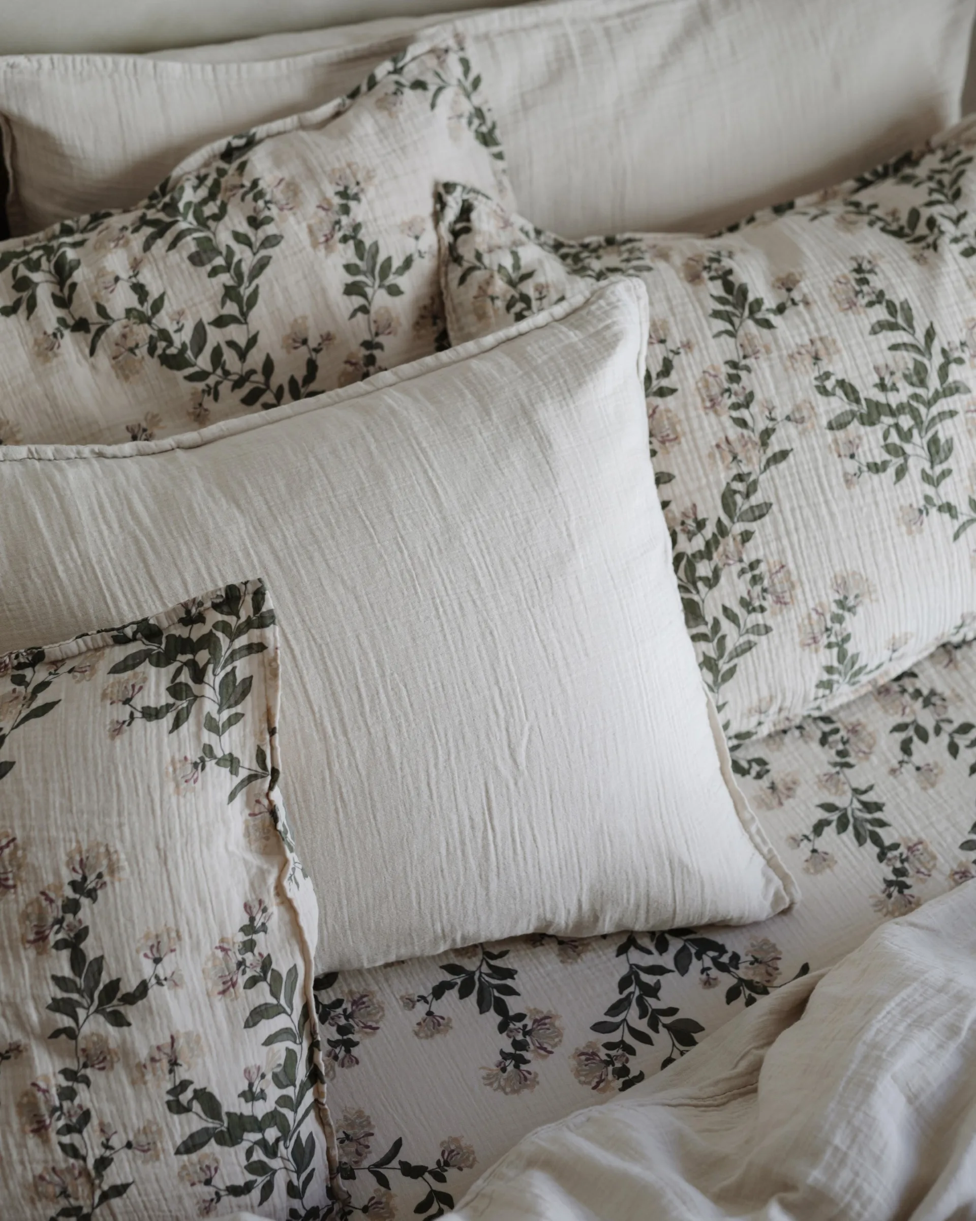 Poszewka na poduszkę Eggshell Muslin, 50x90 cm Garbo&Friends