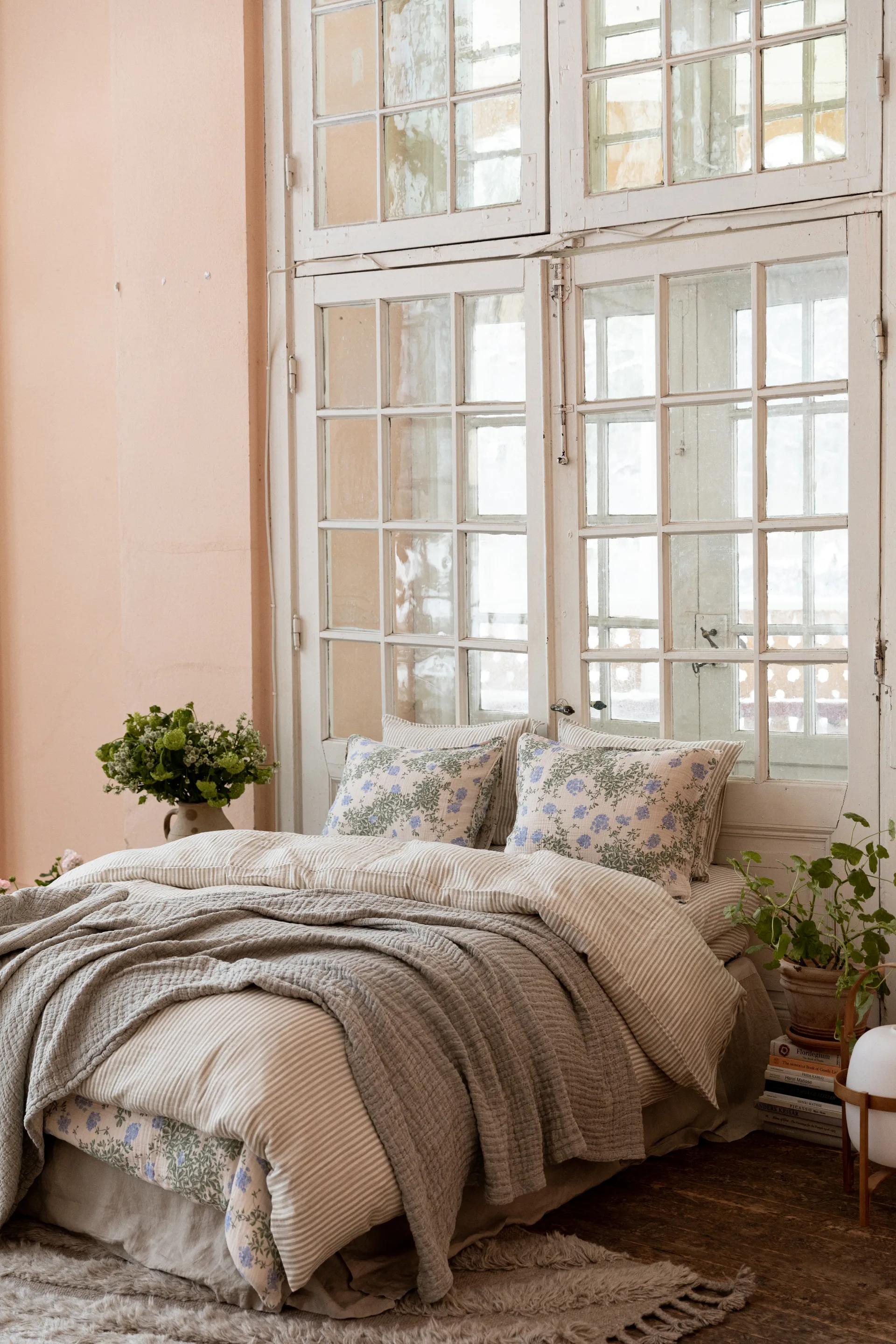 Poszewka na poduszkę Plumbago Muslin, 50x70 cm Garbo&Friends