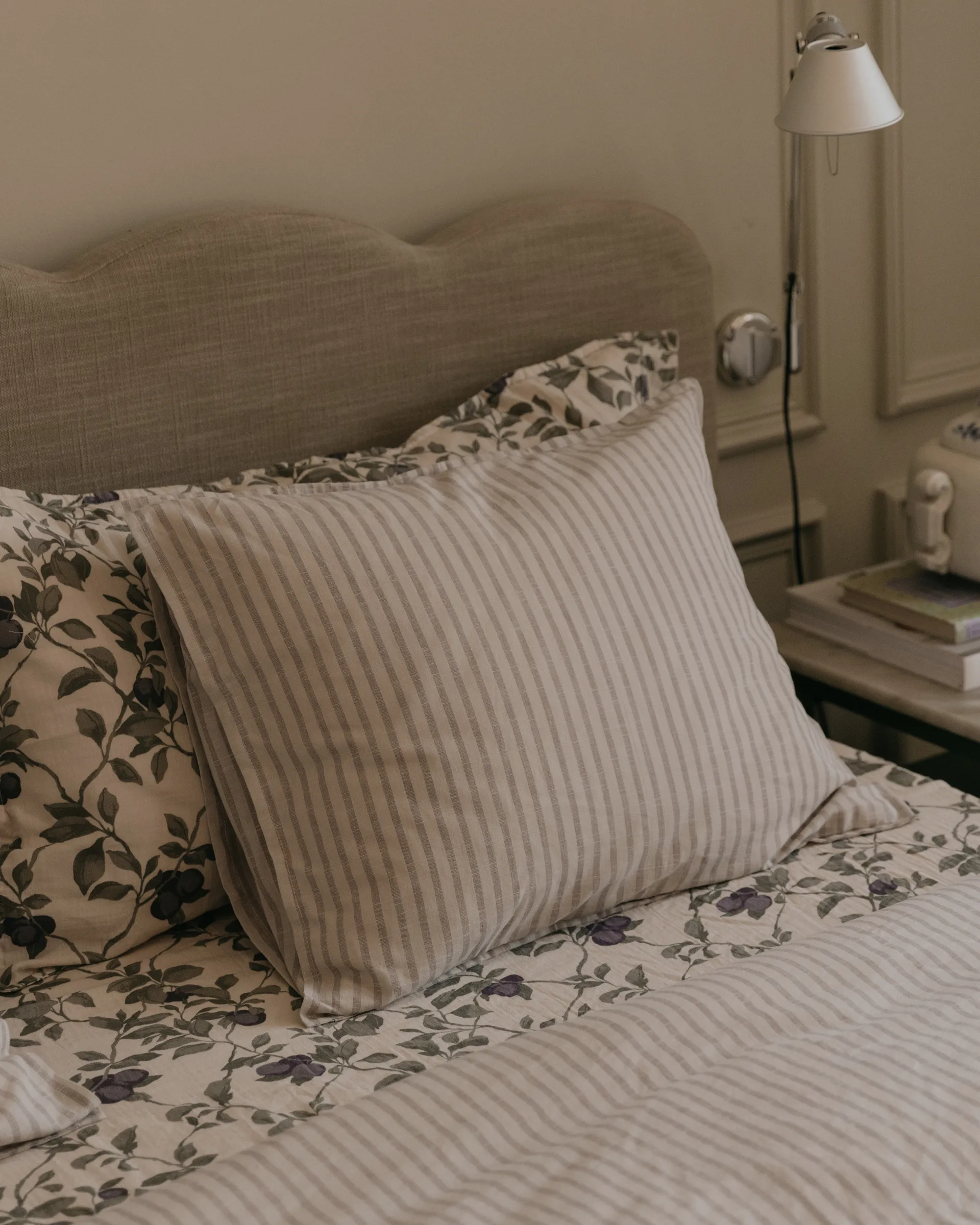 Poszewka na poduszkę Stripe Mauve, 50x90 cm Garbo&Friends