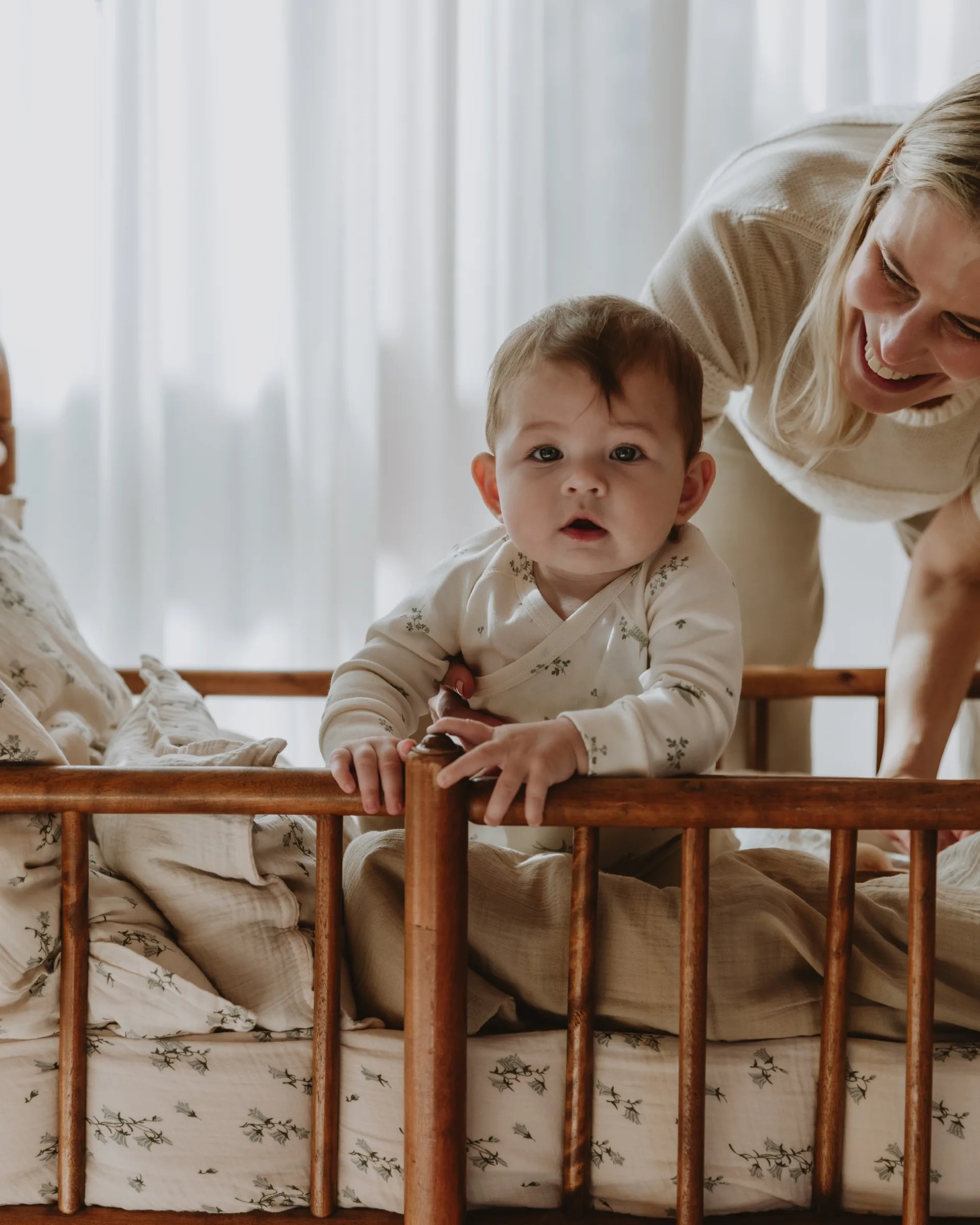 Prześcieradło z gumką Bluebell Muslin, 60x120x20 cm Garbo&Friends