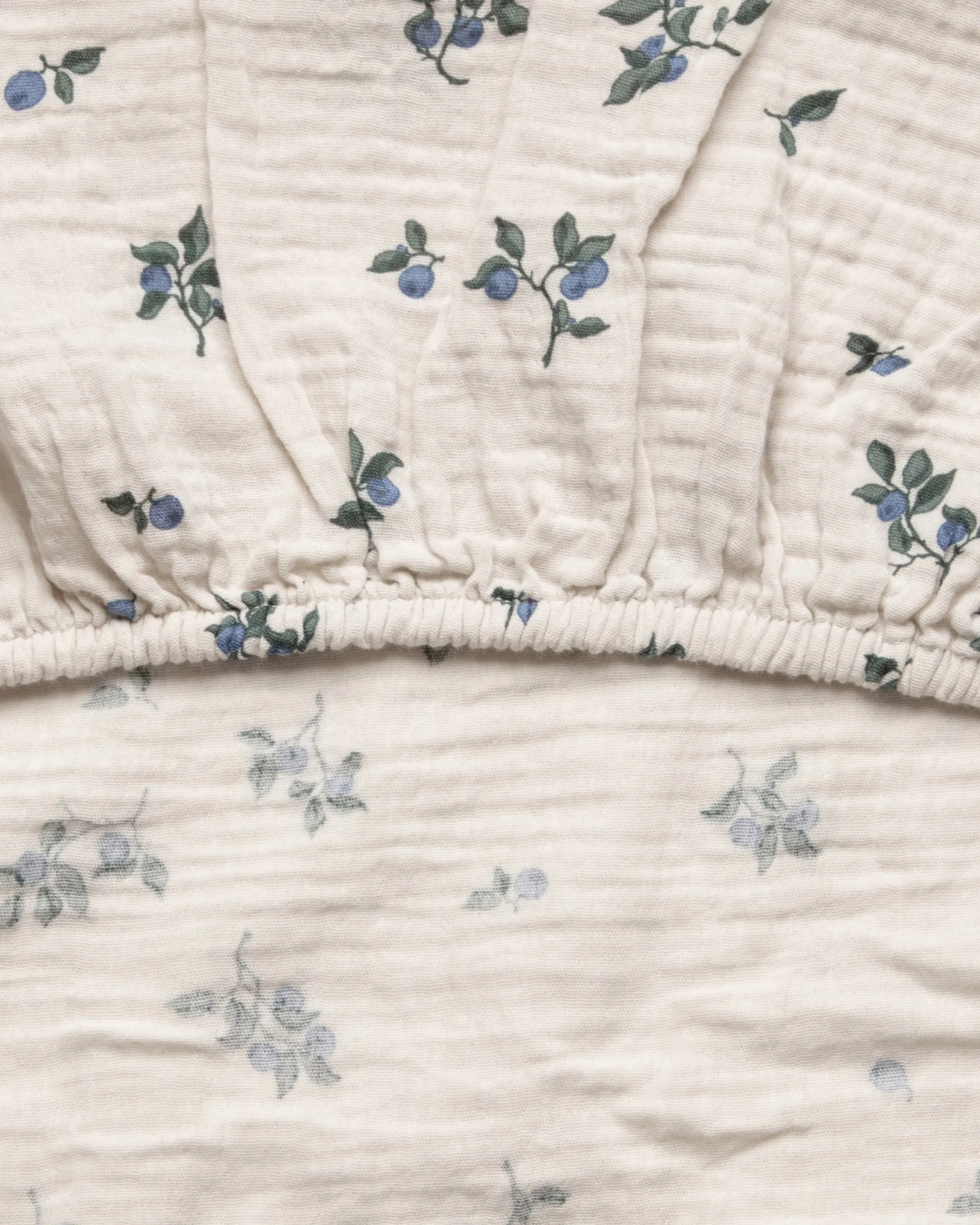 Prześcieradło z gumką Blueberry Muslin, 90x200x30 cm Garbo&Friends