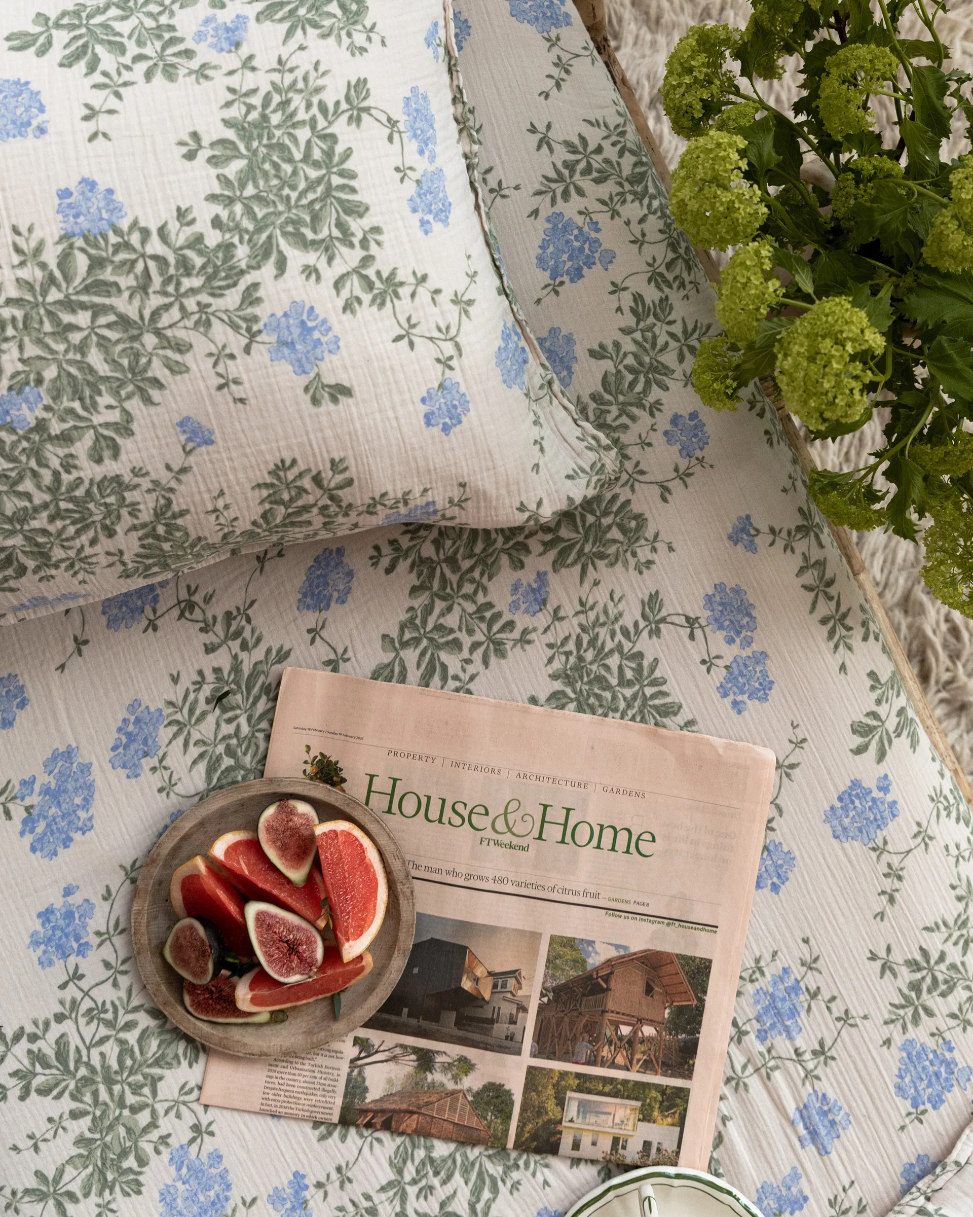 Prześcieradło z gumką Plumbago Muslin, 140x200x30 cm Garbo&Friends