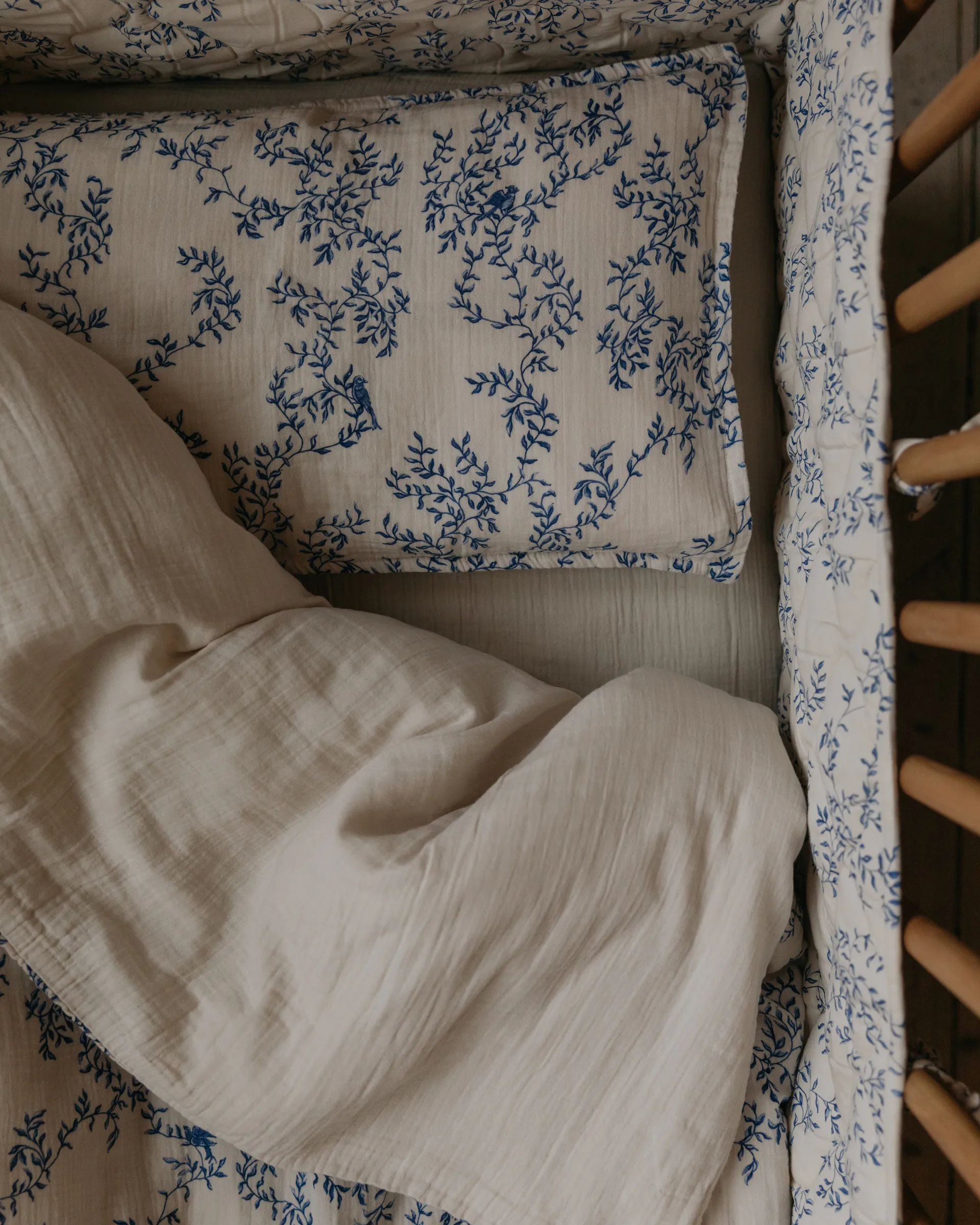 Zestaw pościeli Jardim Muslin junior, 100x130 cm/35x55 cm Garbo&Friends