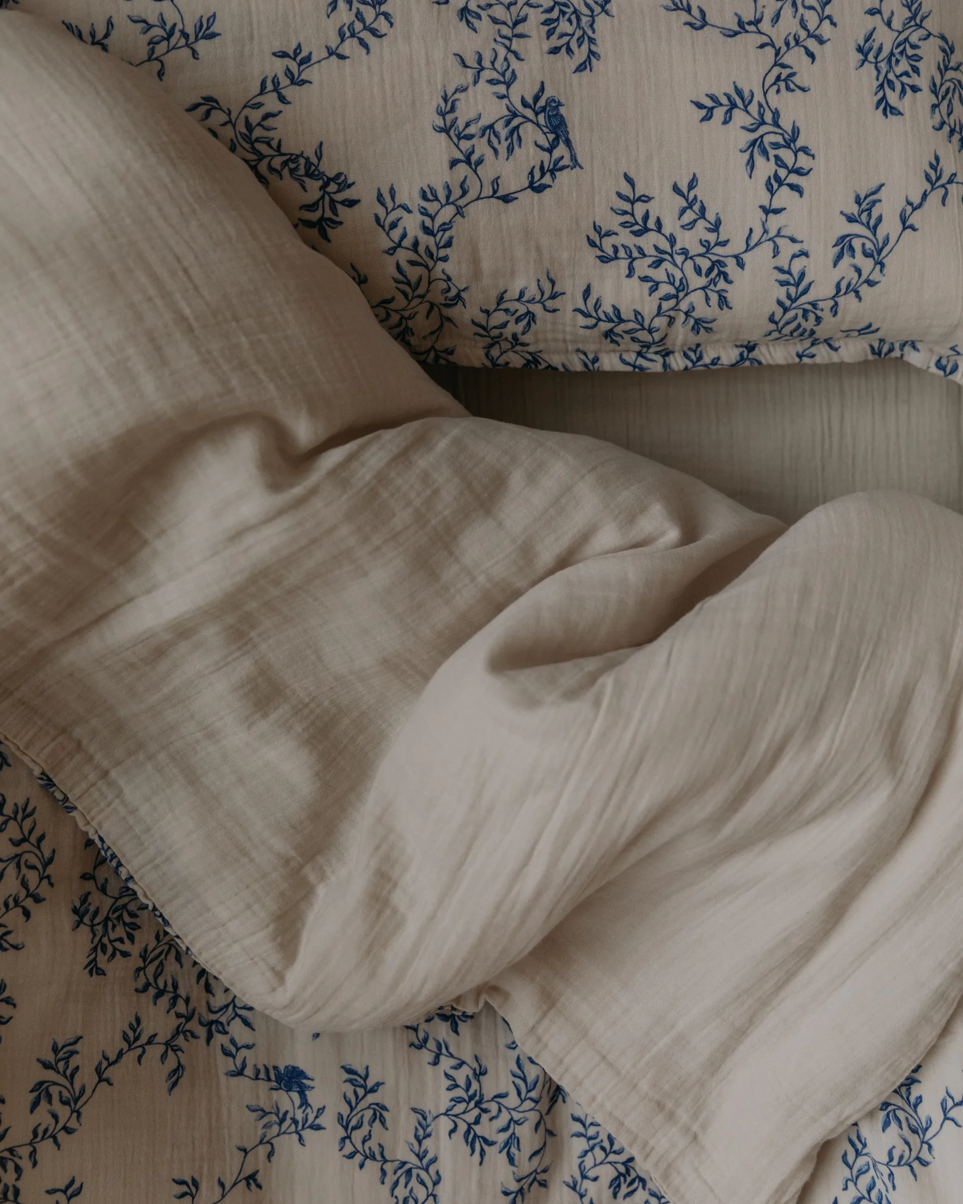 Zestaw pościeli Jardim Muslin junior, 100x130 cm/35x55 cm Garbo&Friends