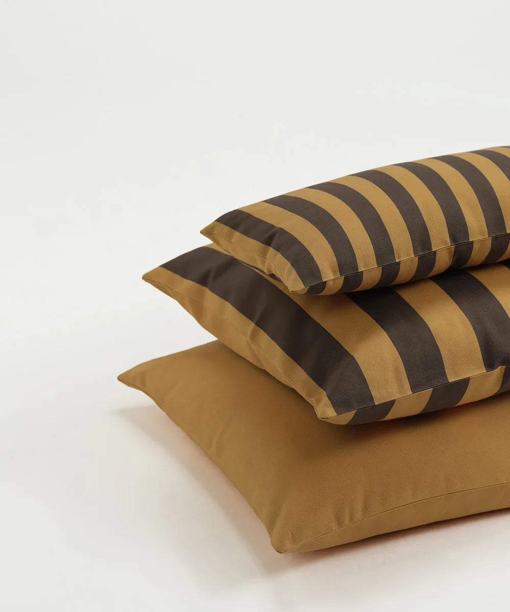 Garden Glory poduszka w paski, Szafranowo-brązowa, 50x50 cm Garden Glory