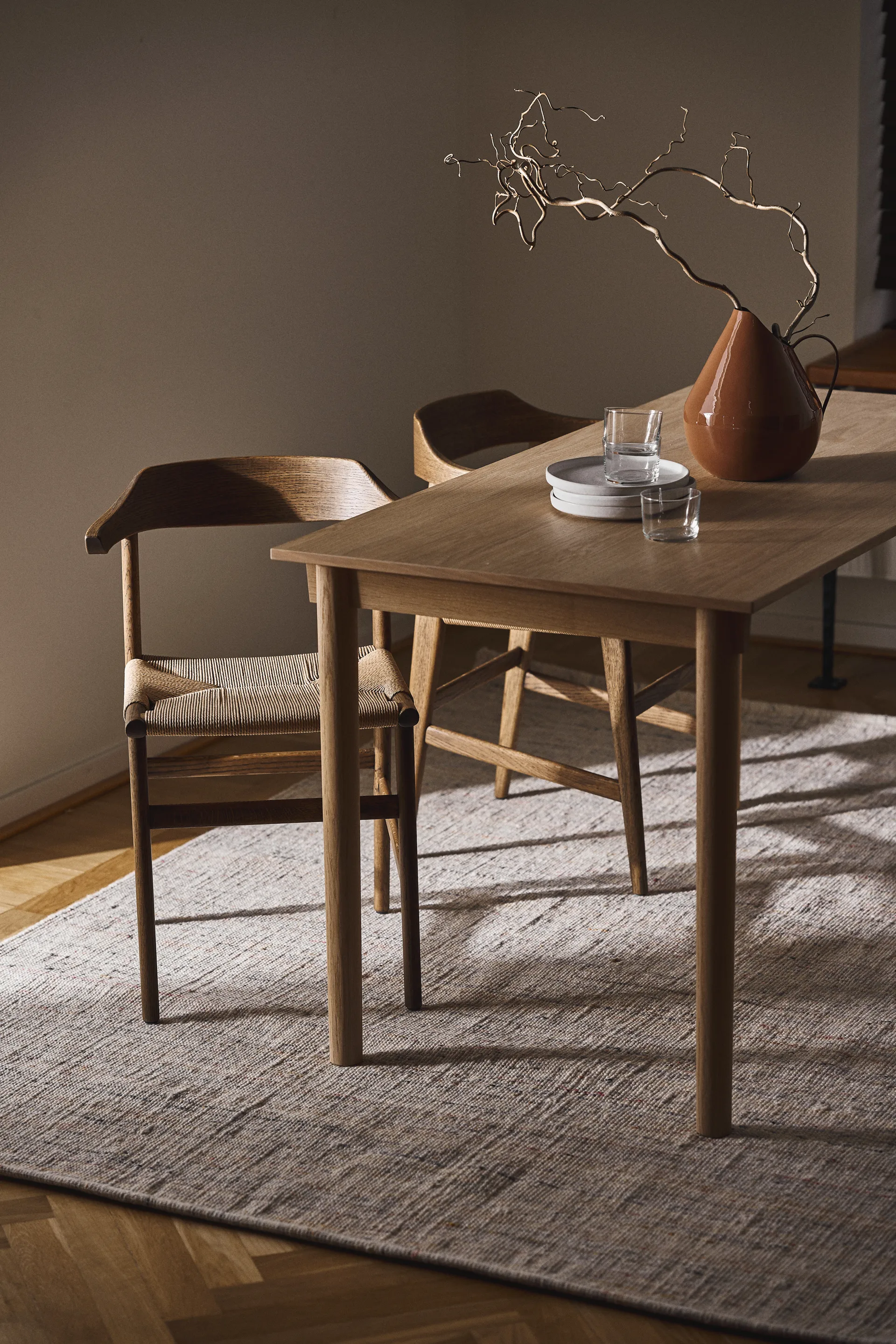 Krzesło Hedda, Dąb-black-sznurek papierowy natur Gärsnäs