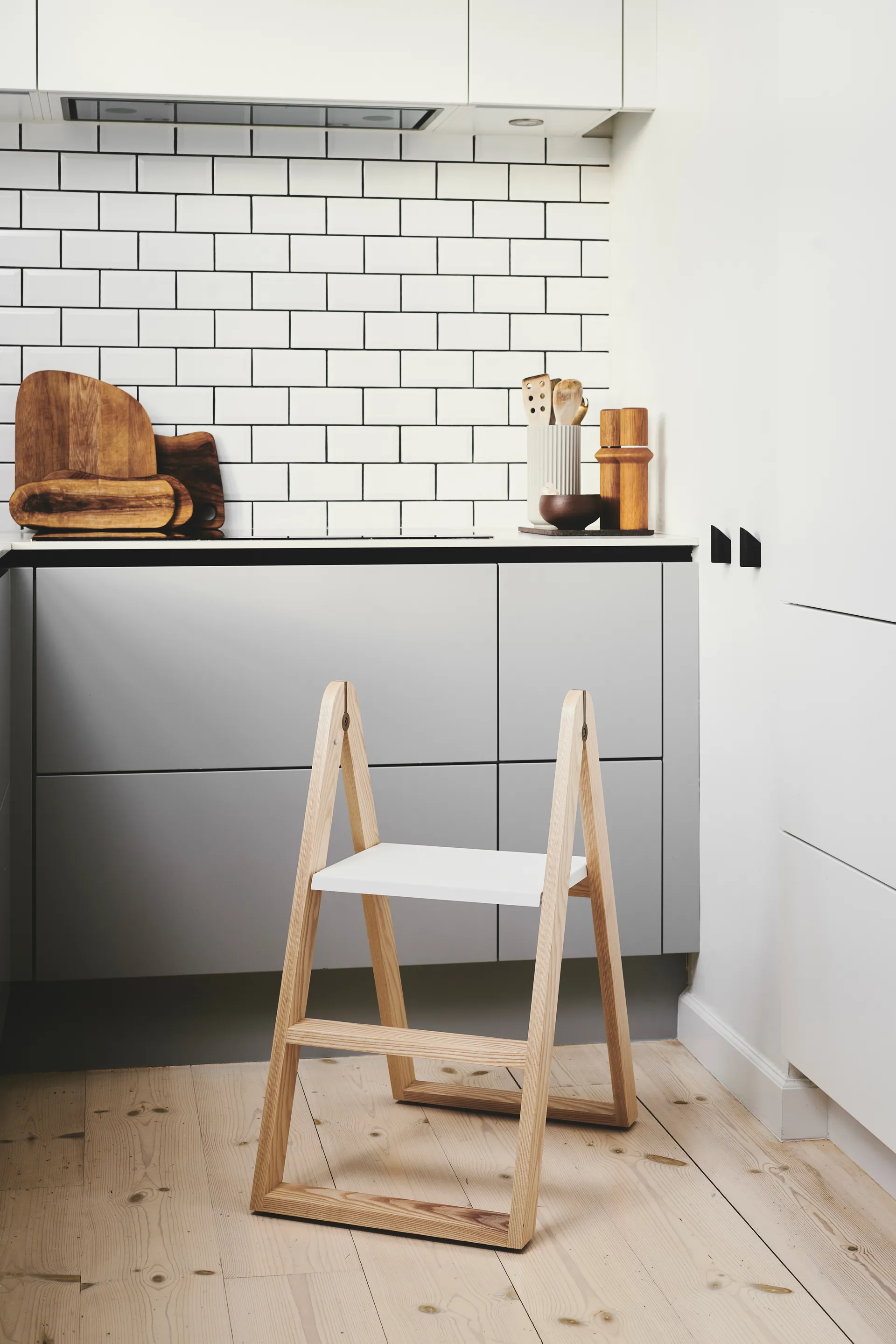 Drabinka rozstawna Reech Stepladder, Jesion Gejst