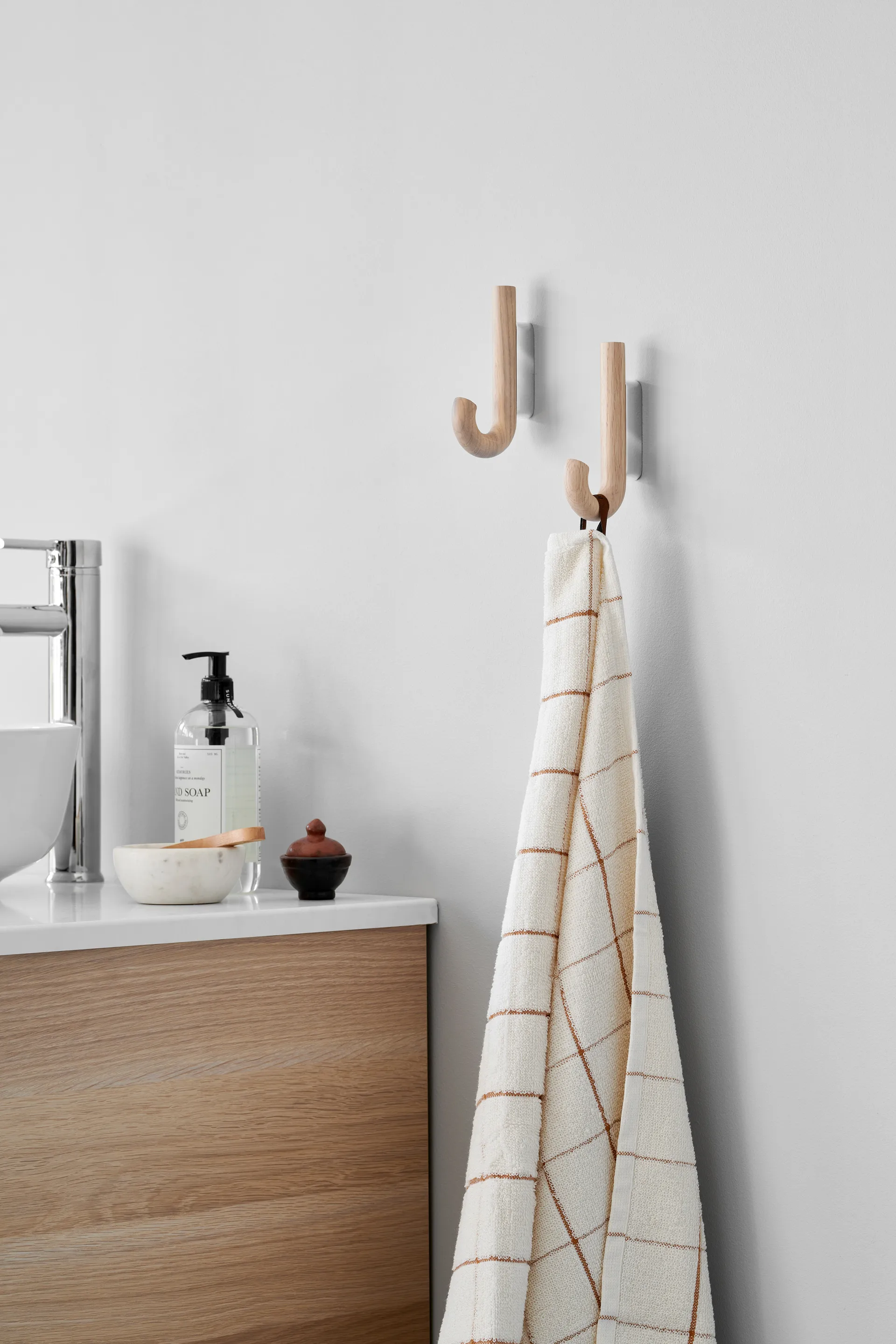 Hook - haczyk mini 13,3 cm, Dąb-chrom Gejst