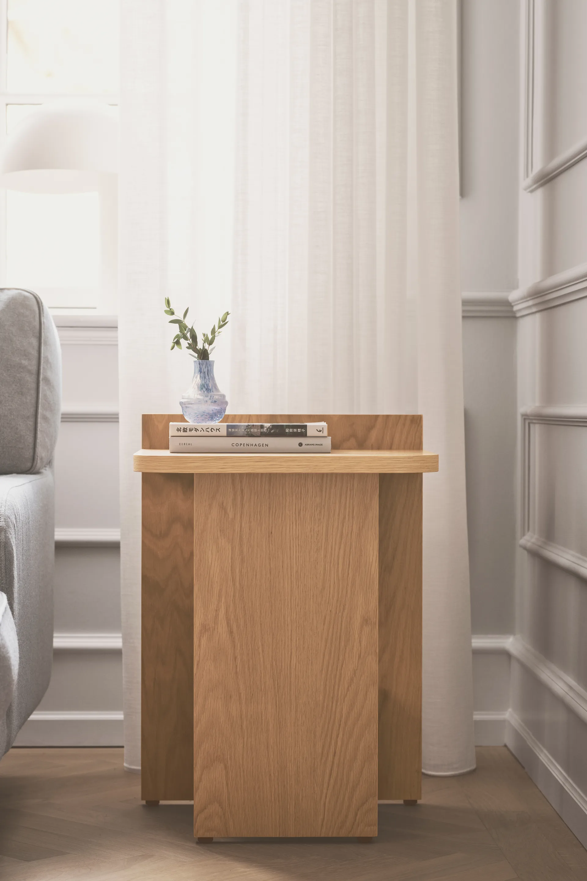 Ismo stolik boczny, Dąb Gejst